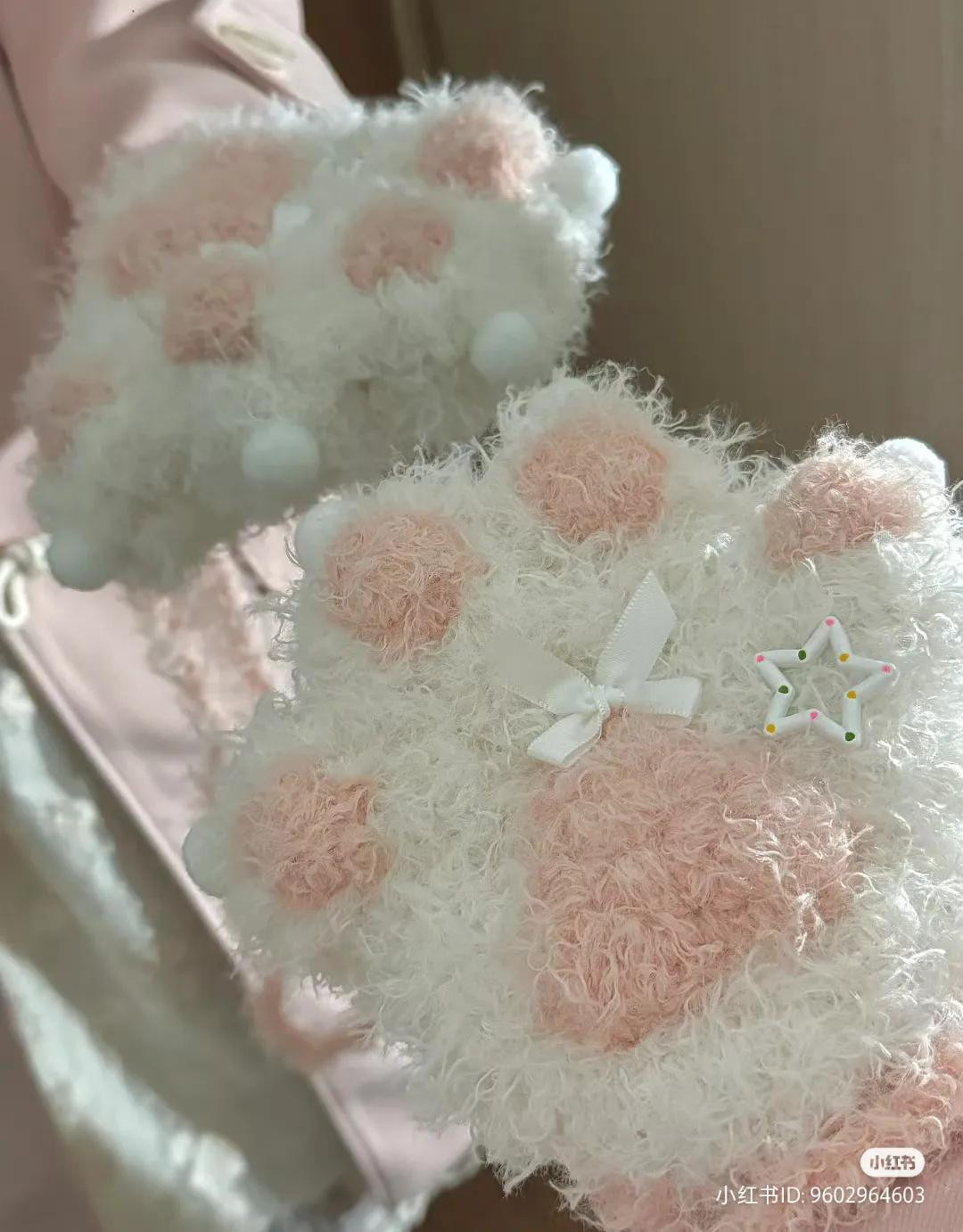 Cute Pink and White Cat Paw Phone Bag Crochet Pattern