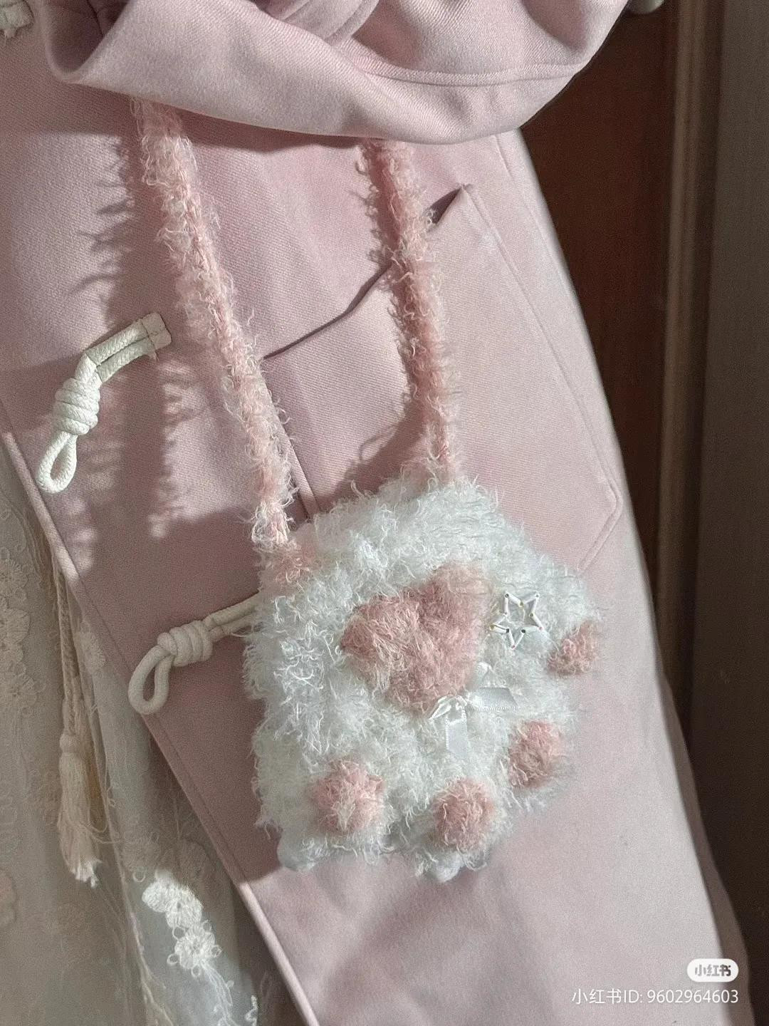 Cute Pink and White Cat Paw Phone Bag Crochet Pattern