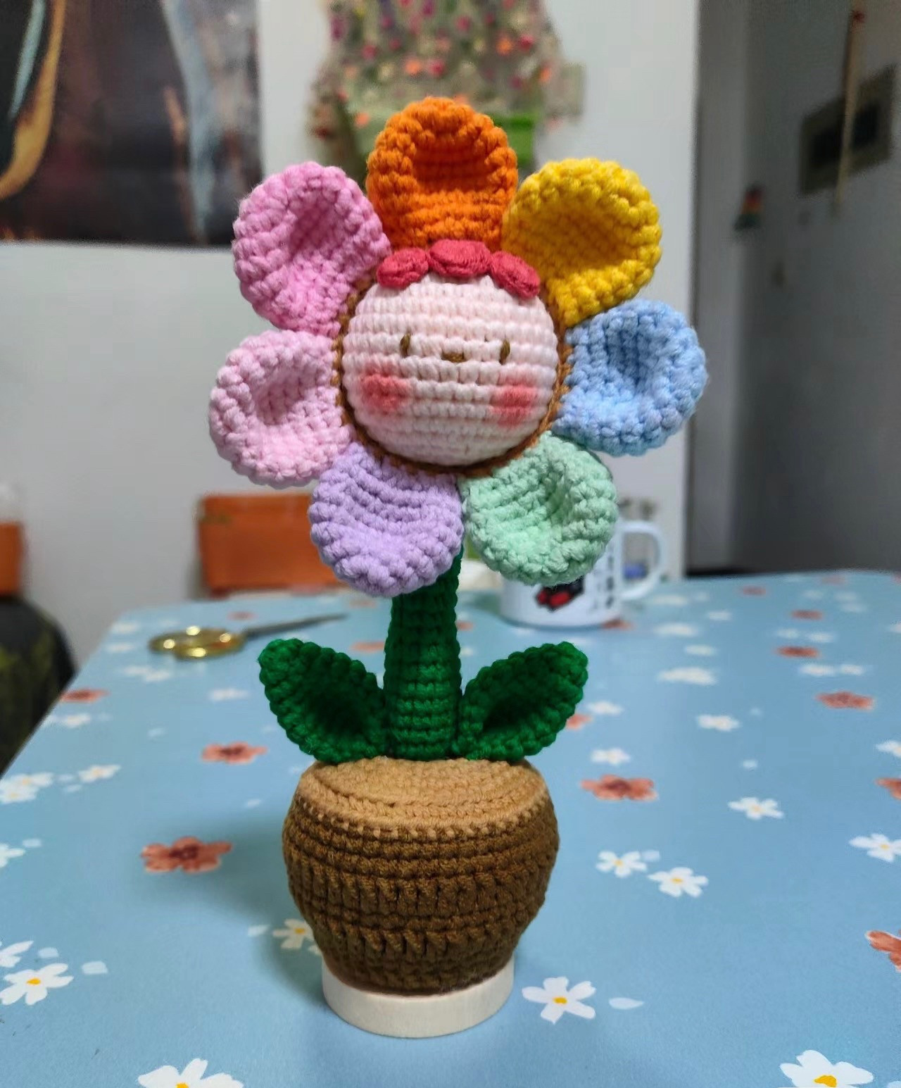 Cute Rainbow Flower Doll Crochet Pattern with Chinese Chart