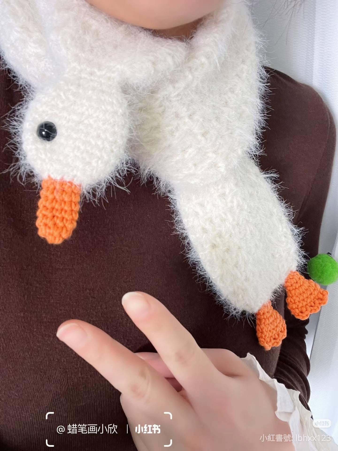 Cute White Goose Crochet Scarf Pattern with Orange Beak