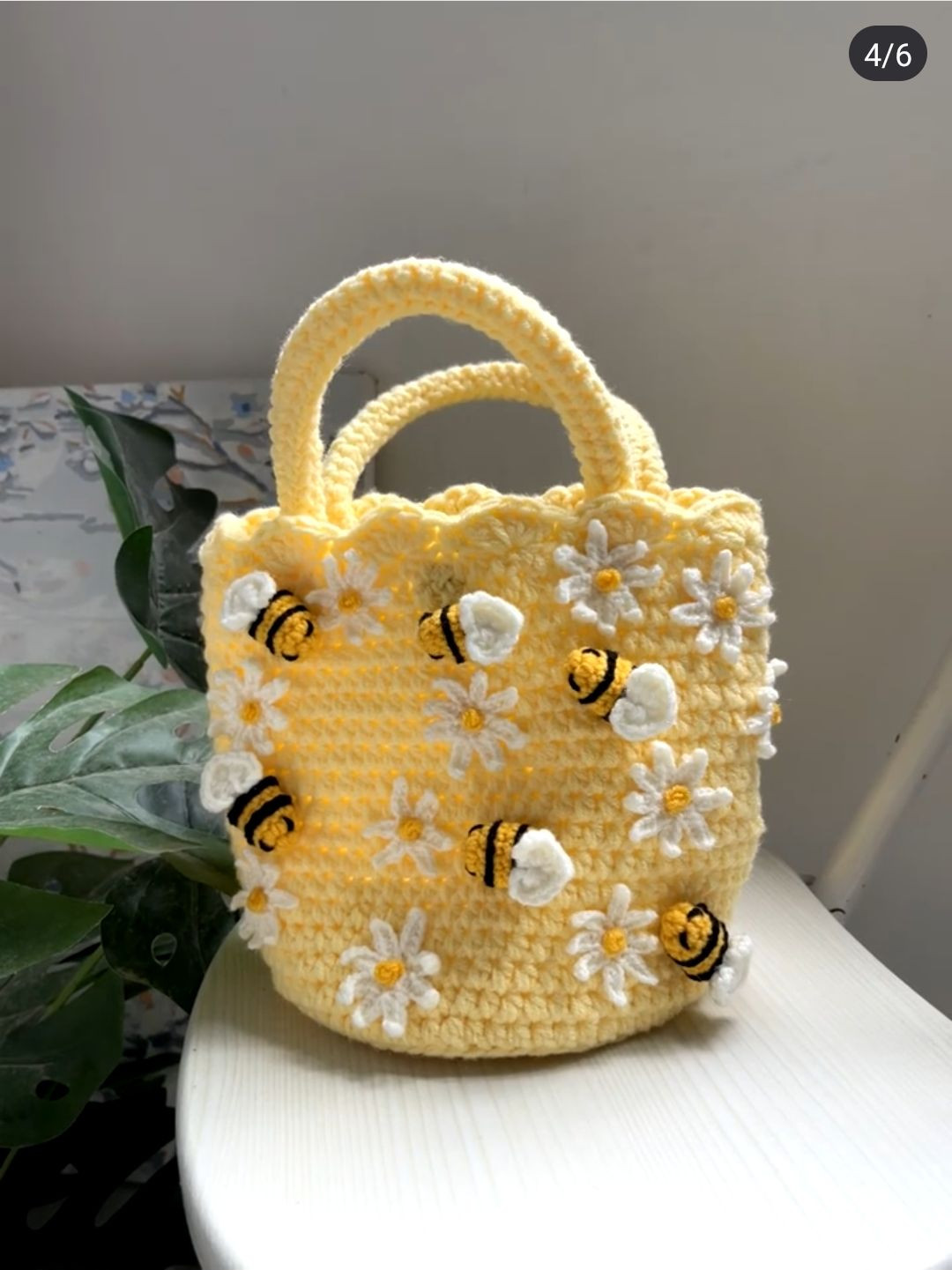 Cute Yellow Crochet Bee and Daisy Bag Pattern