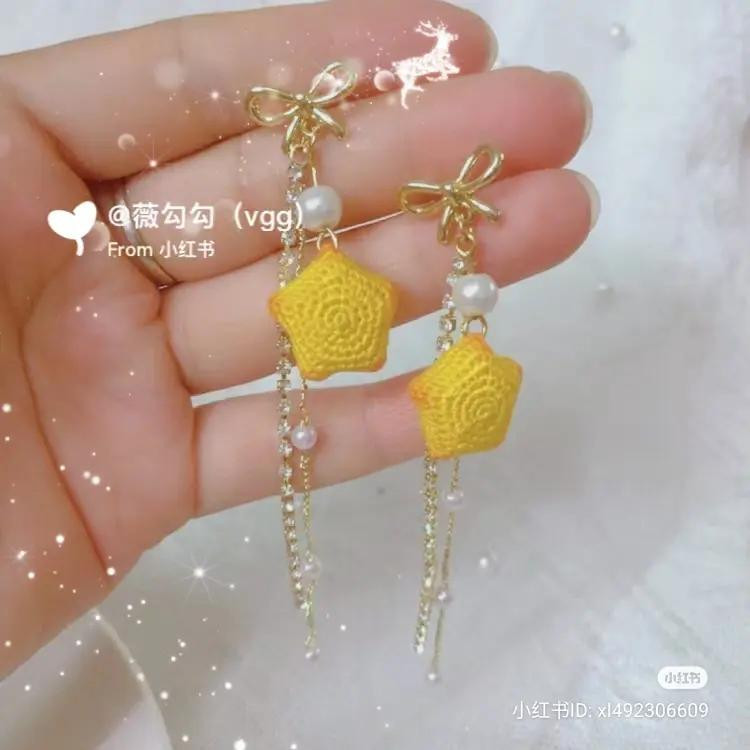 Cute Yellow Crocheted Star Keychain and Earrings Pattern with Pearl Details