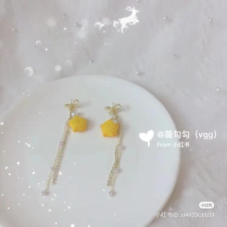 Cute Yellow Crocheted Star Keychain and Earrings Pattern with Pearl Details