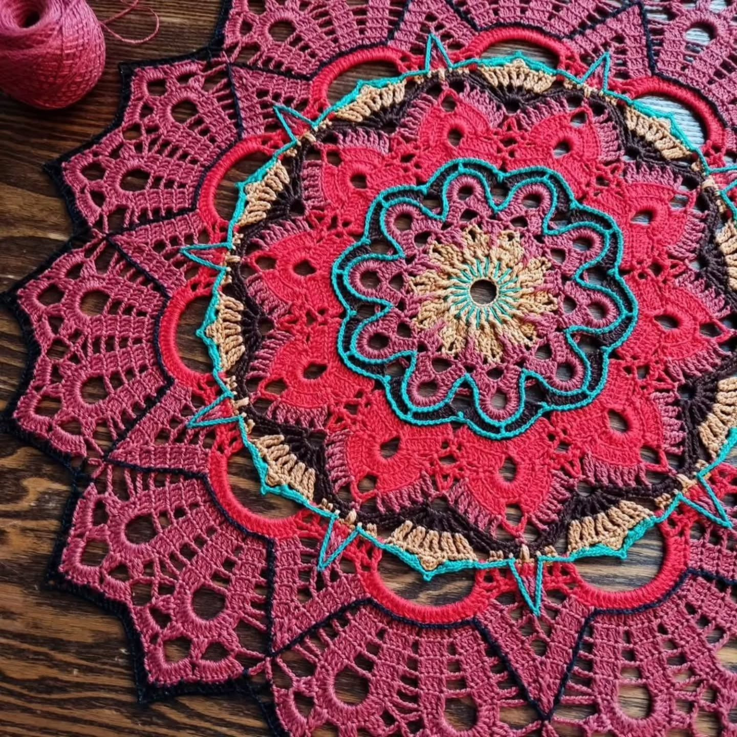 Daria Dubchak Free Pattern: Colorful Crochet Mandala Placemat Chart
