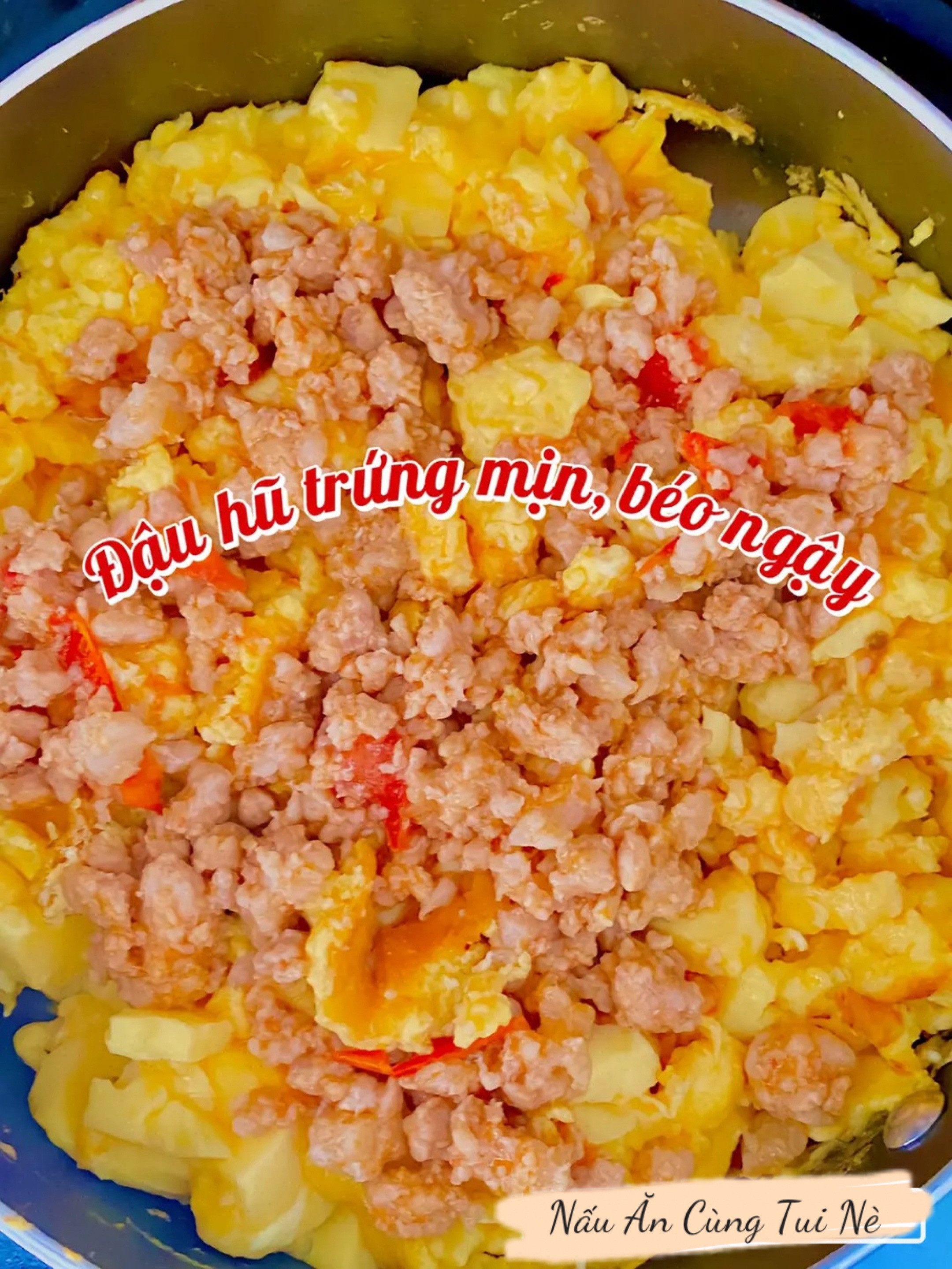 Đậu hũ trứng sốt thịt băm cà chua mịn béo