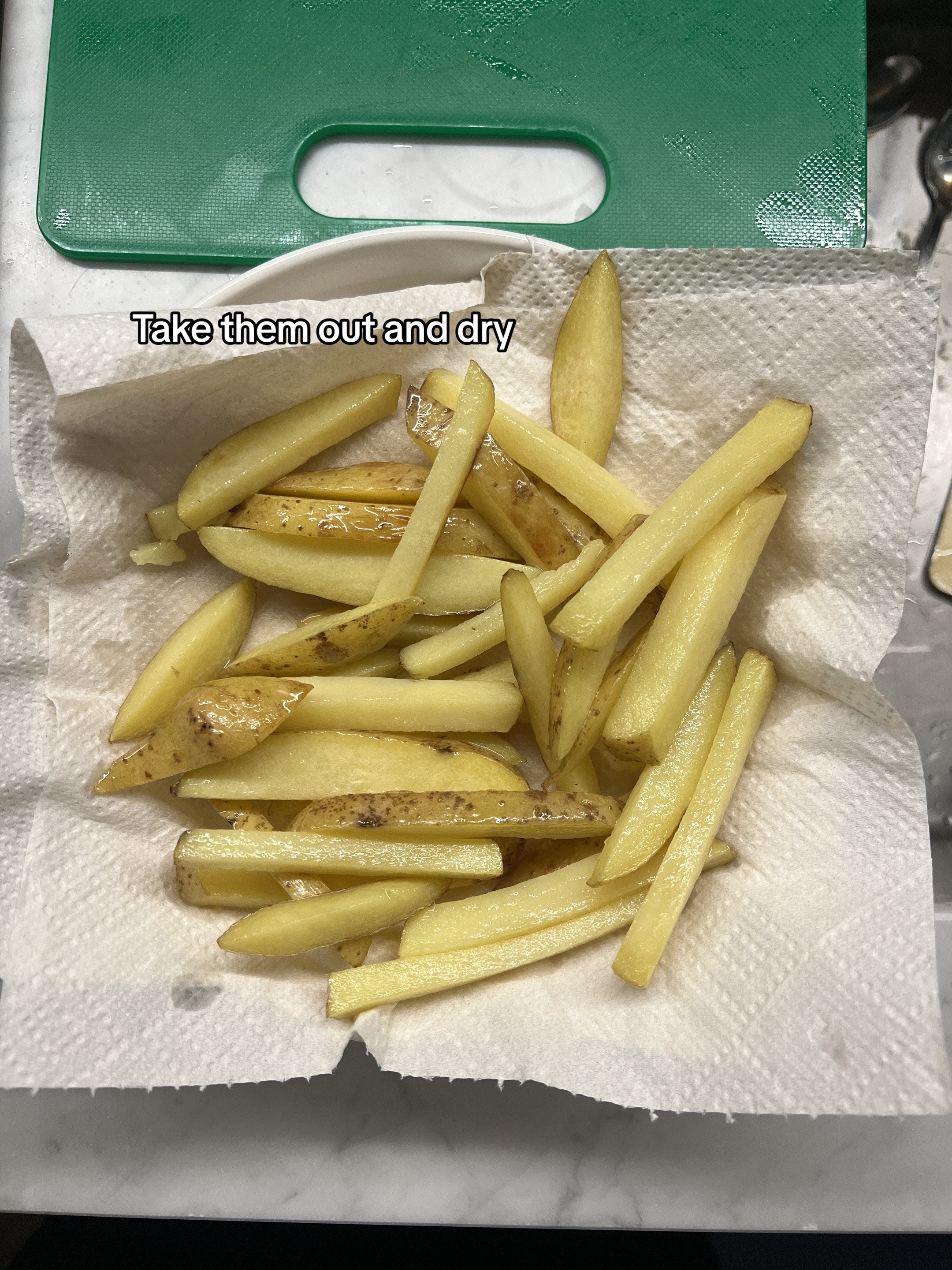 Delicious Chicken Shawarma Bowl Recipe with Crispy Fries, Fresh Salad, and Creamy Sauce