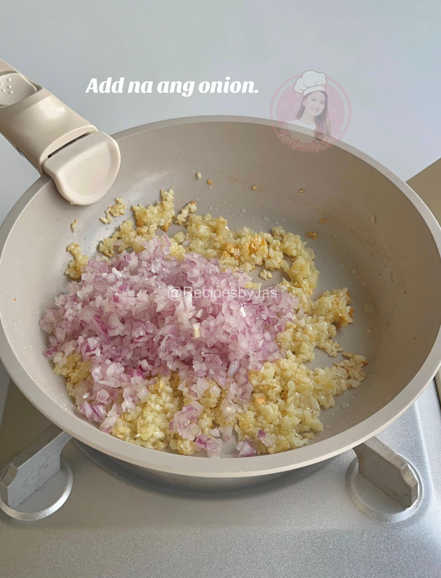 Delicious Garlic Butter Crabs Recipe with Ingredients and Cooking Steps