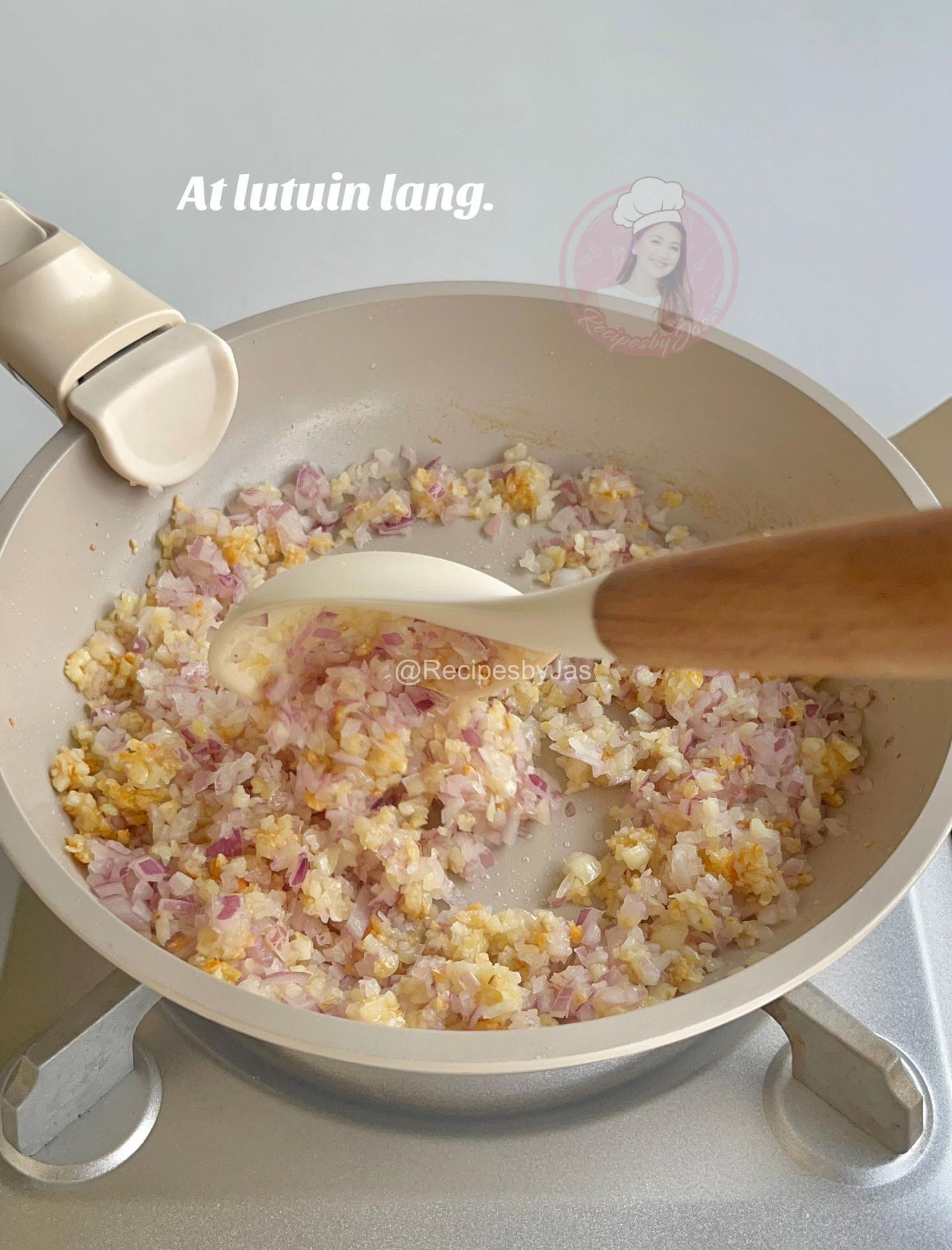 Delicious Garlic Butter Crabs Recipe with Ingredients and Cooking Steps