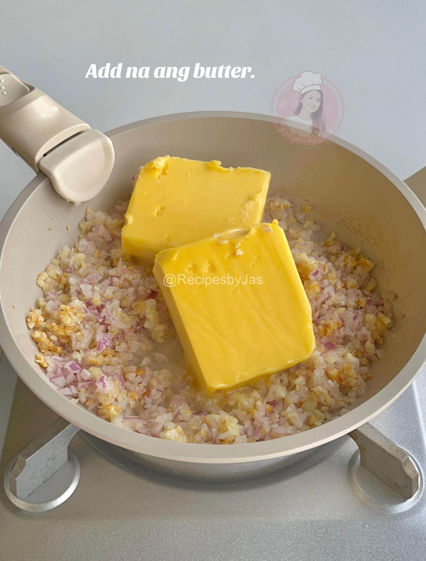 Delicious Garlic Butter Crabs Recipe with Ingredients and Cooking Steps