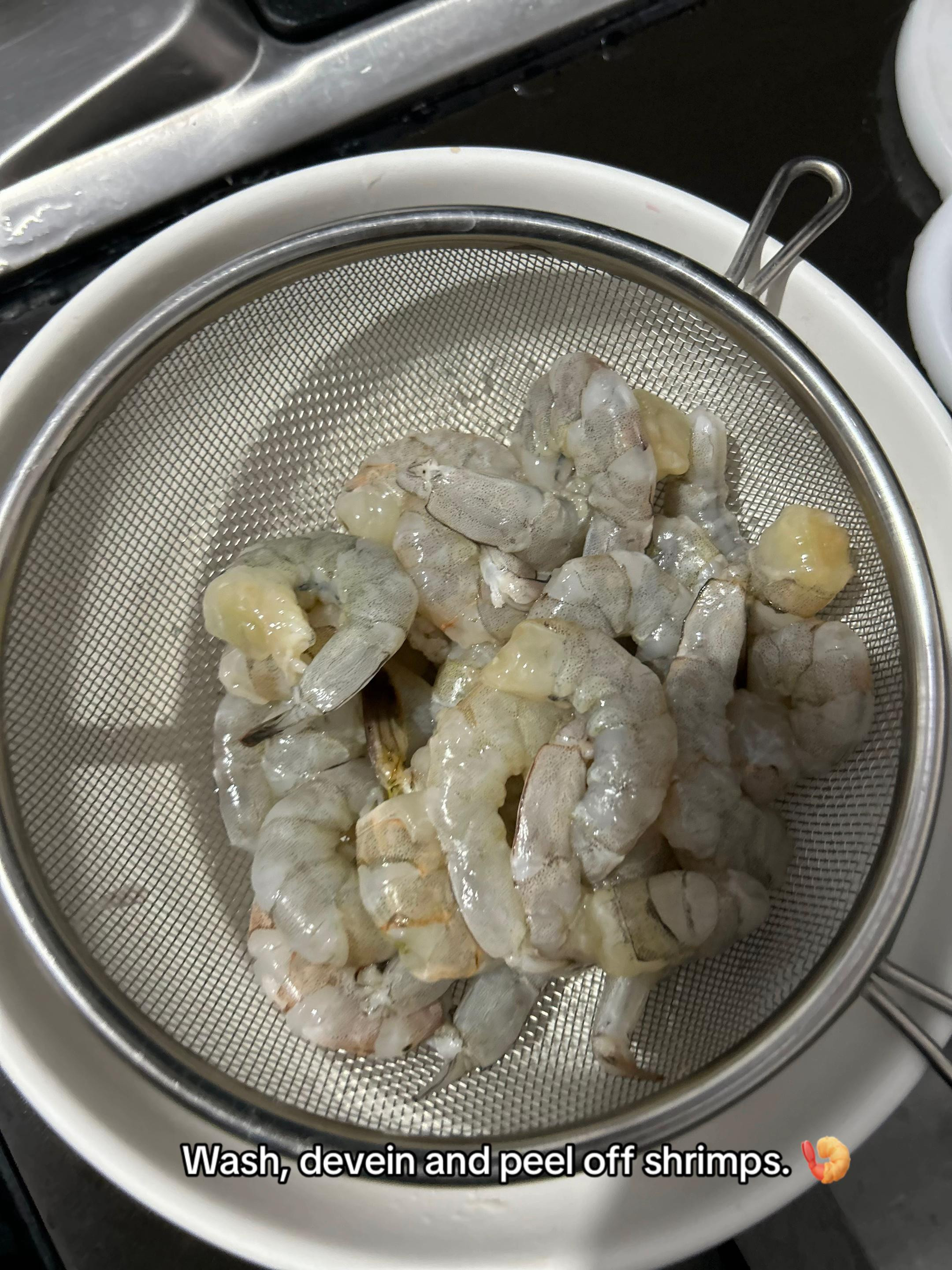 Delicious Salted Egg Yolk Shrimps Recipe with Cornstarch Marinade