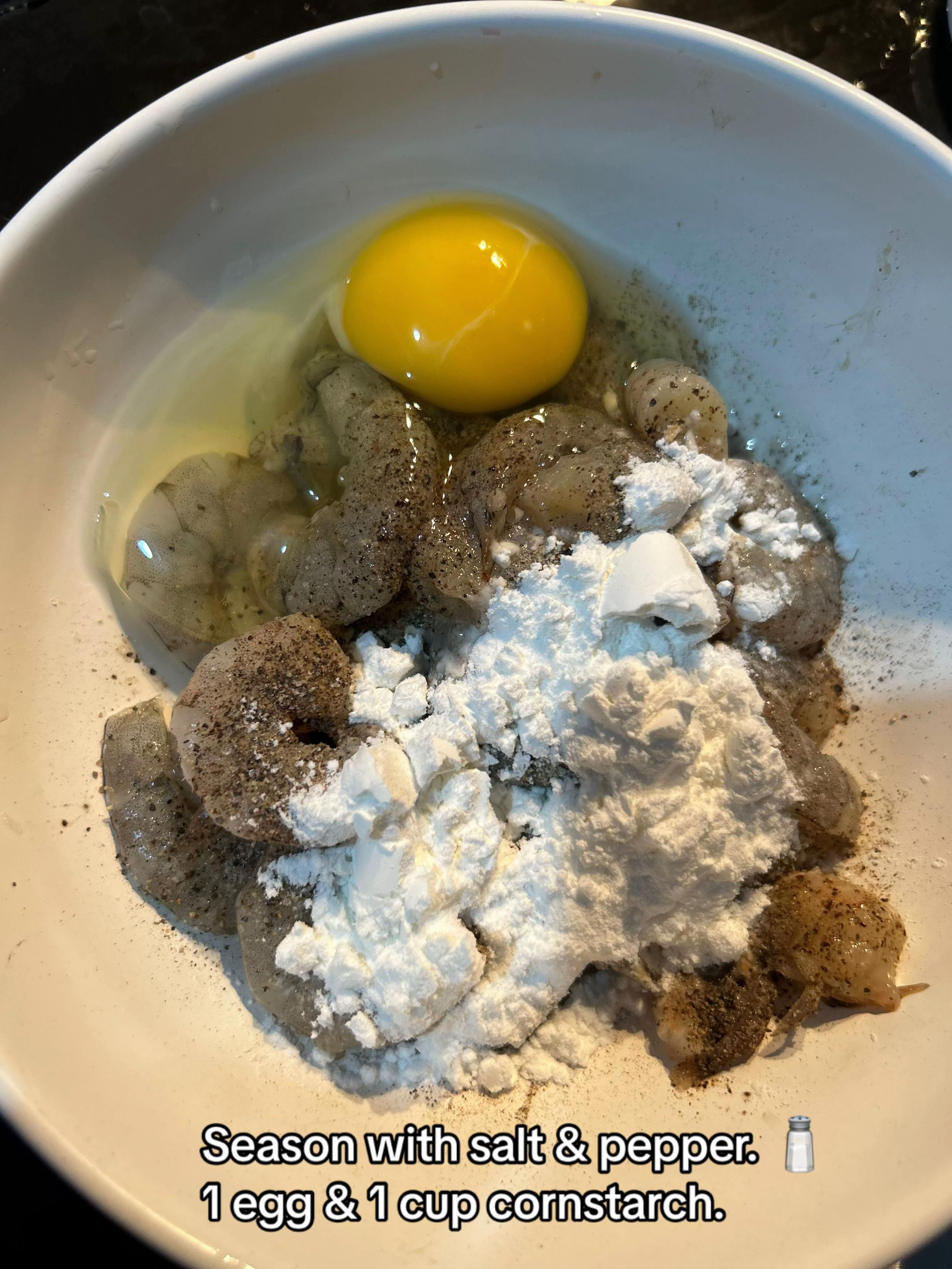 Delicious Salted Egg Yolk Shrimps Recipe with Cornstarch Marinade