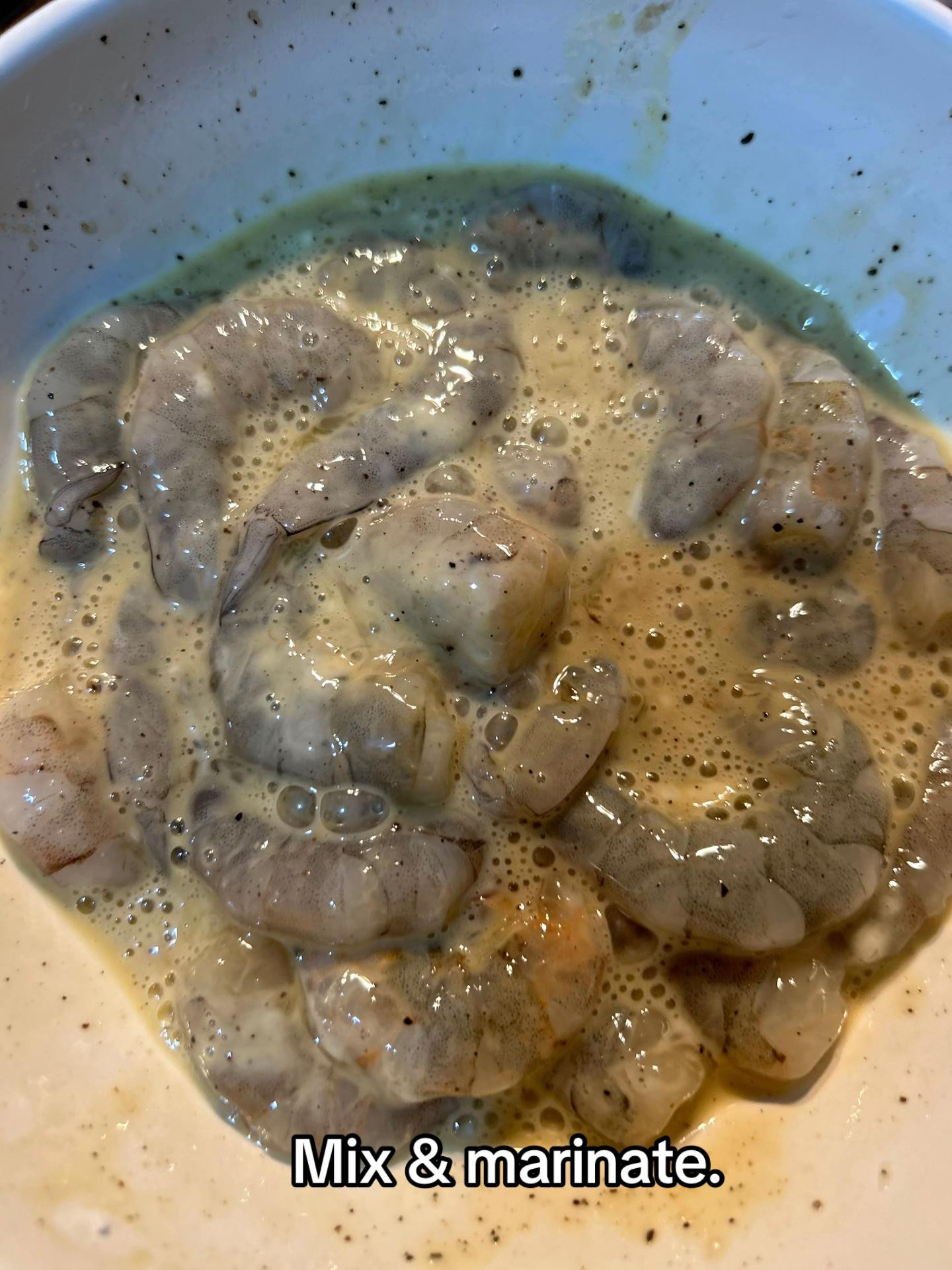 Delicious Salted Egg Yolk Shrimps Recipe with Cornstarch Marinade