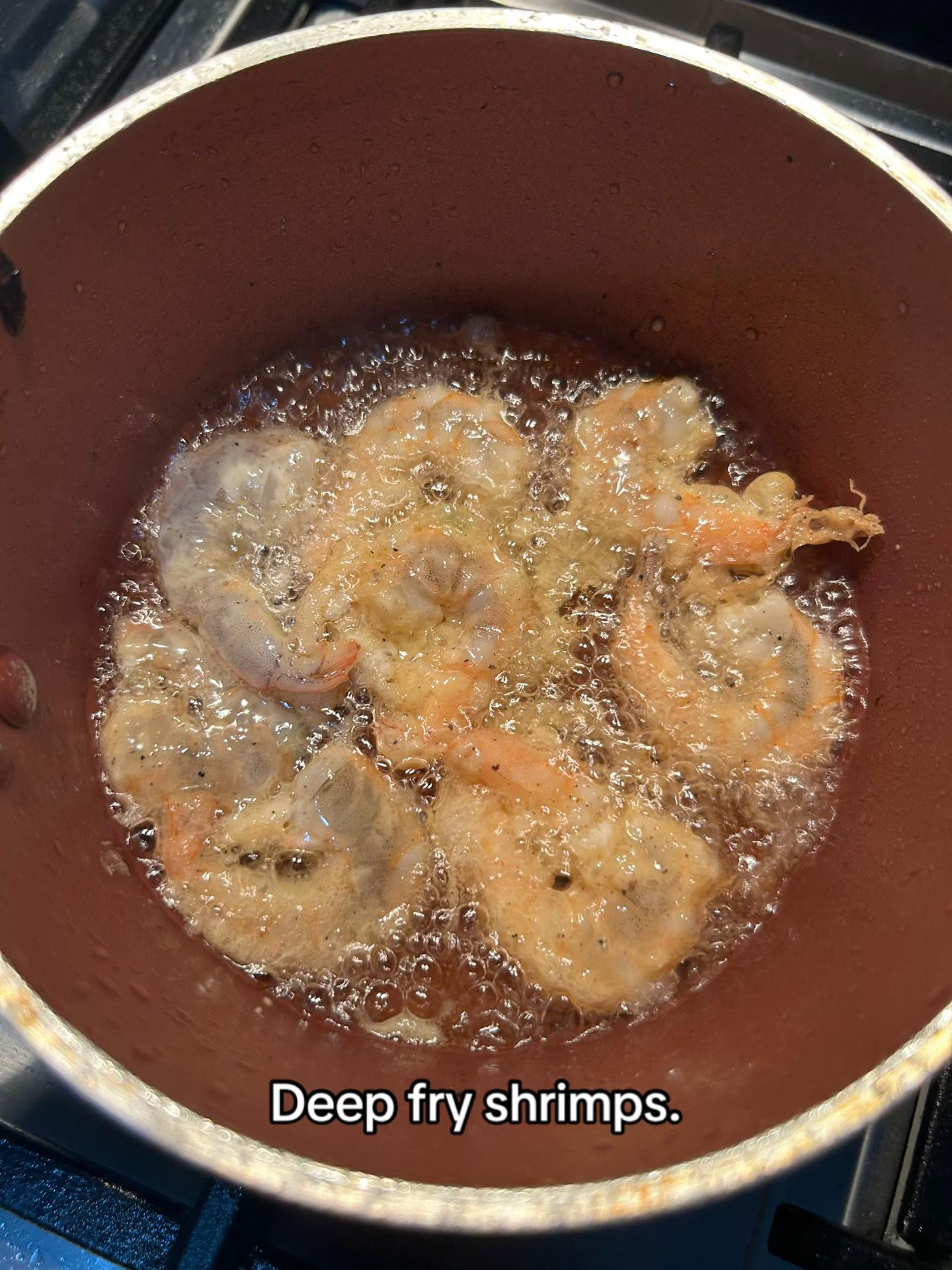 Delicious Salted Egg Yolk Shrimps Recipe with Cornstarch Marinade