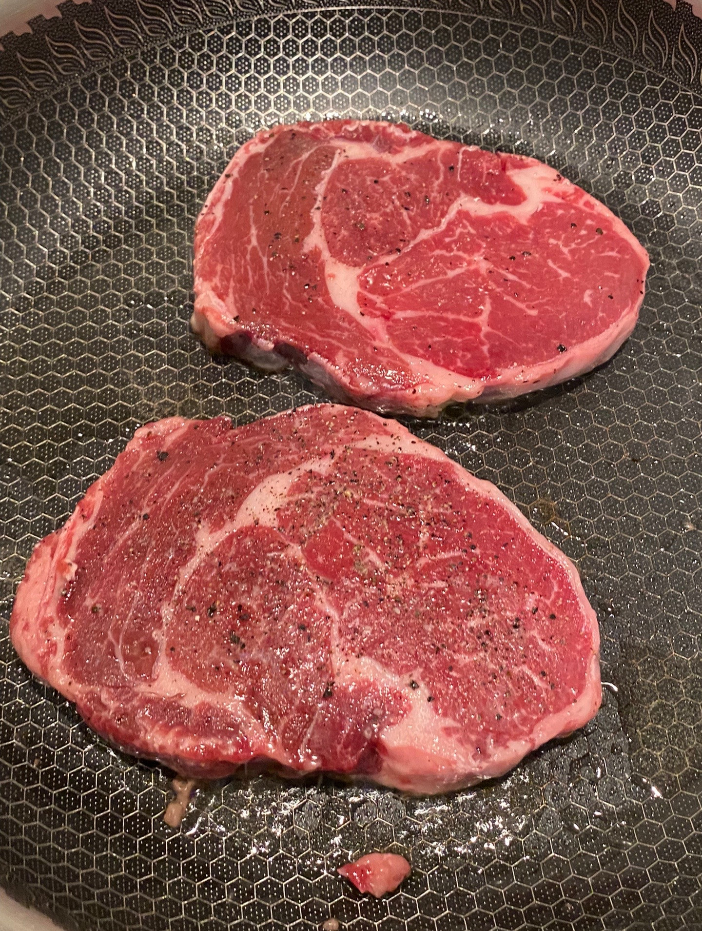 Delicious Truffle Steak Pepper Lunch with Corn and Onions Recipe