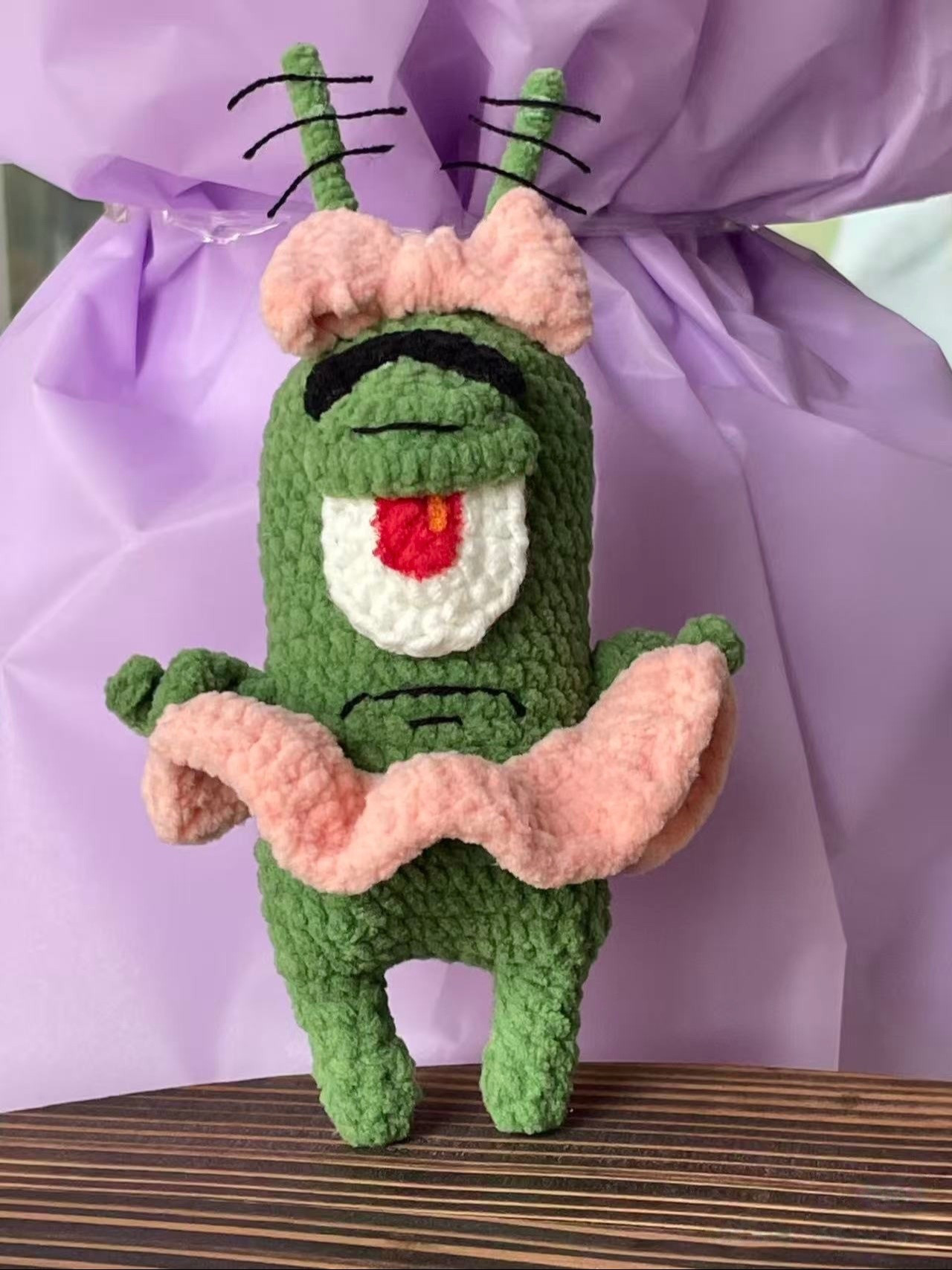 Diagrama de Tricô Plankton Fofinho com Saia Rosa