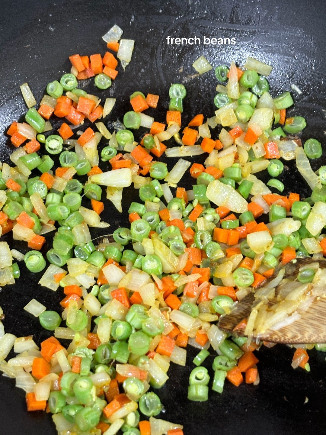Easy Egg Fried Rice with Carrots, Onions, and French Beans