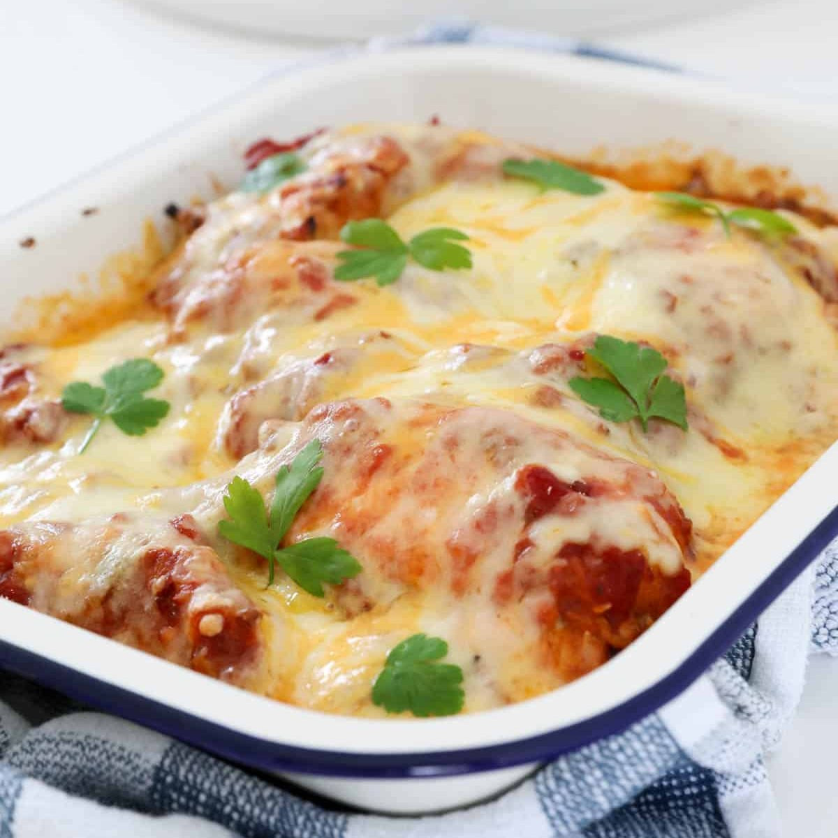 Easy Mexican Baked Salsa Chicken with Melted Cheese