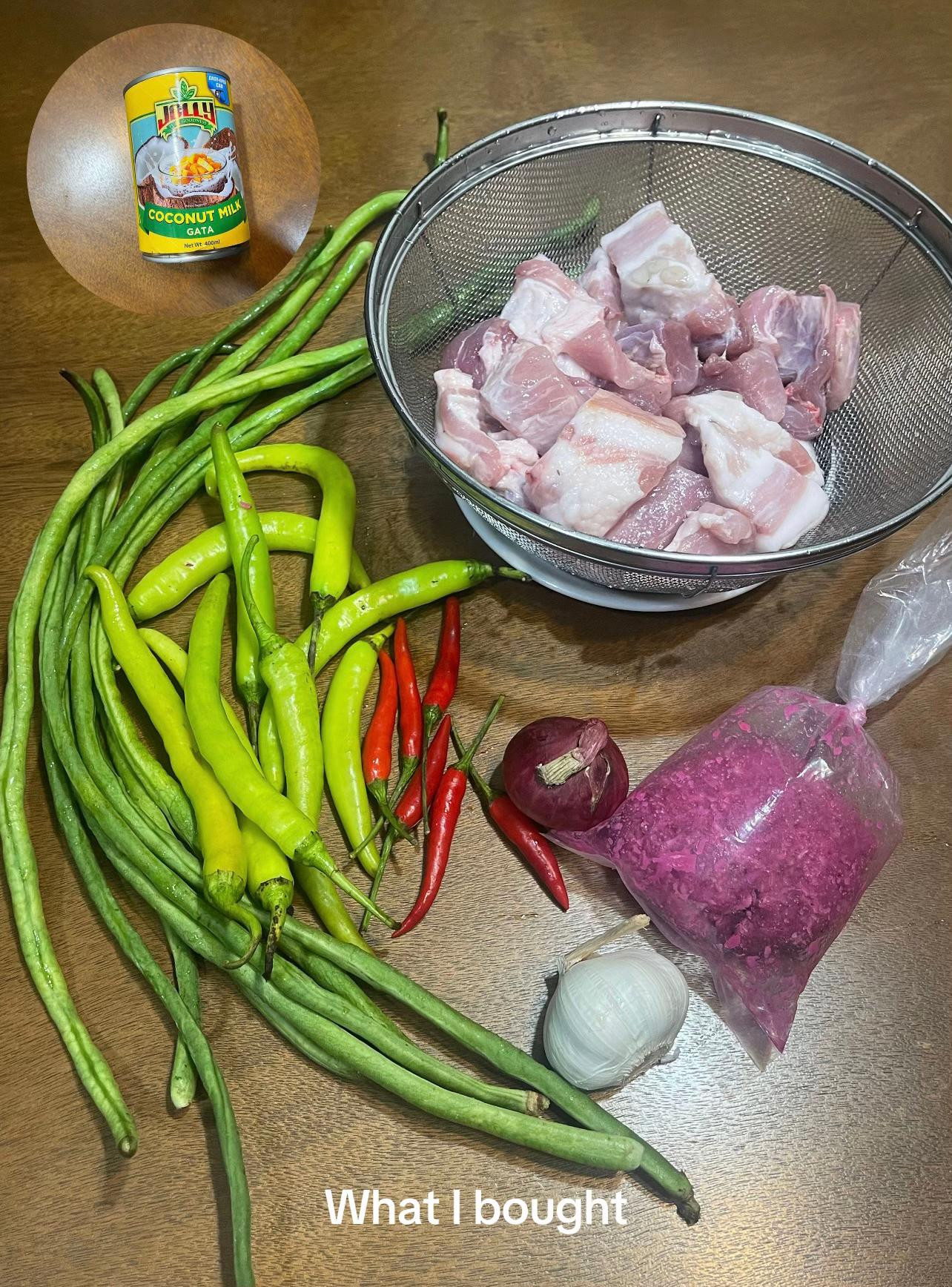 Easy Recipe: Bicol Express with sitaw - Spicy pork and green beans in coconut milk