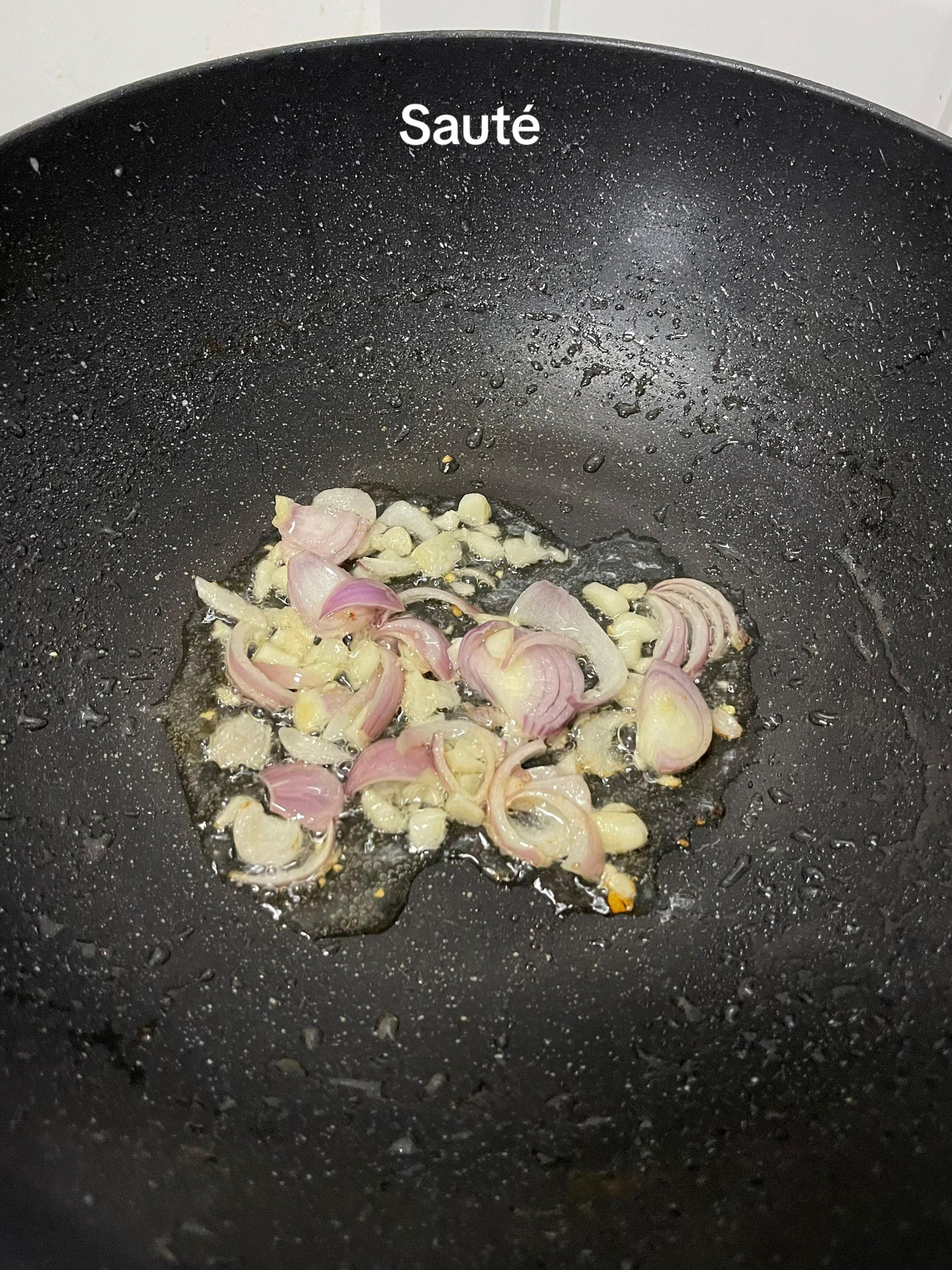 Easy Recipe: Bicol Express with sitaw - Spicy pork and green beans in coconut milk