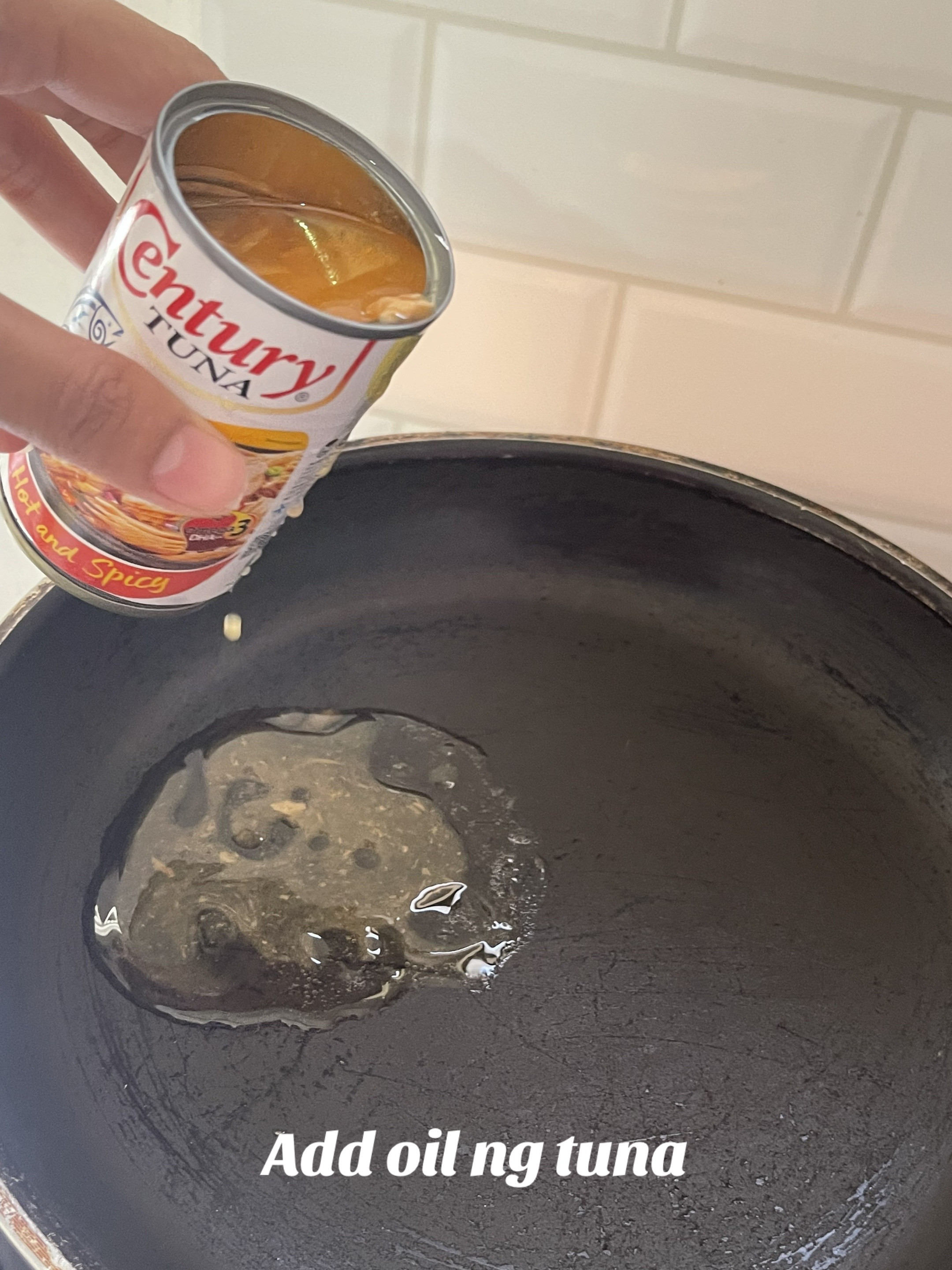 Easy Spicy Tuna Recipe with Egg, Soy Sauce and Vinegar - Filipino Home Cooking