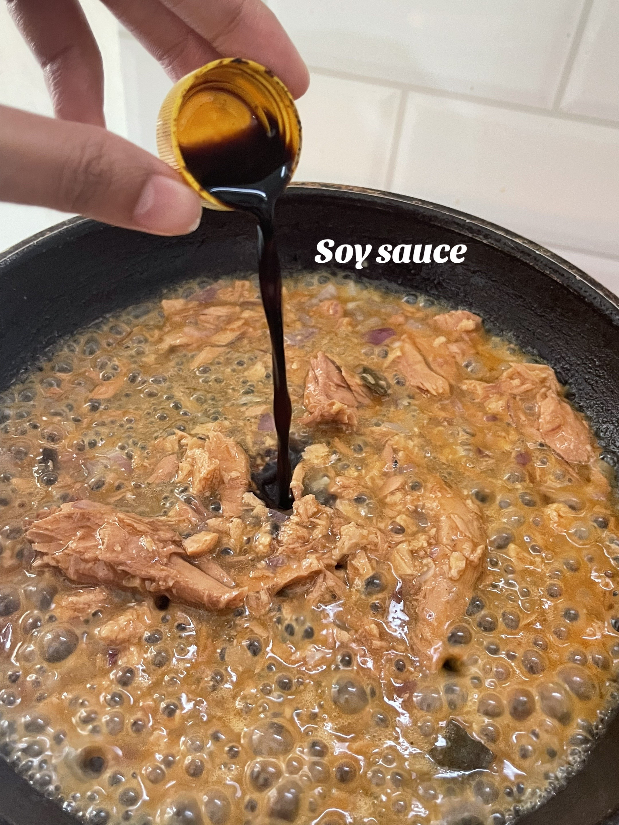 Easy Spicy Tuna Recipe with Egg, Soy Sauce and Vinegar - Filipino Home Cooking