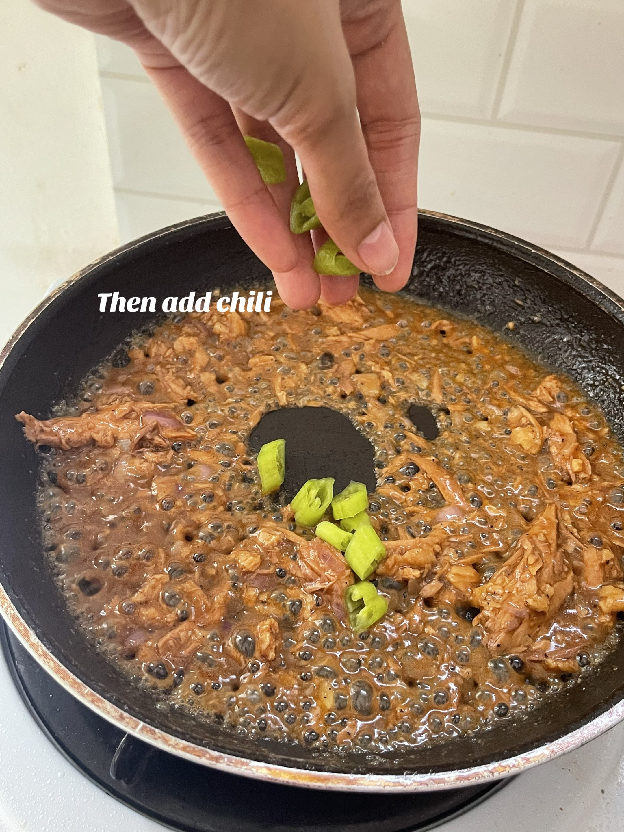 Easy Spicy Tuna Recipe with Egg, Soy Sauce and Vinegar - Filipino Home Cooking