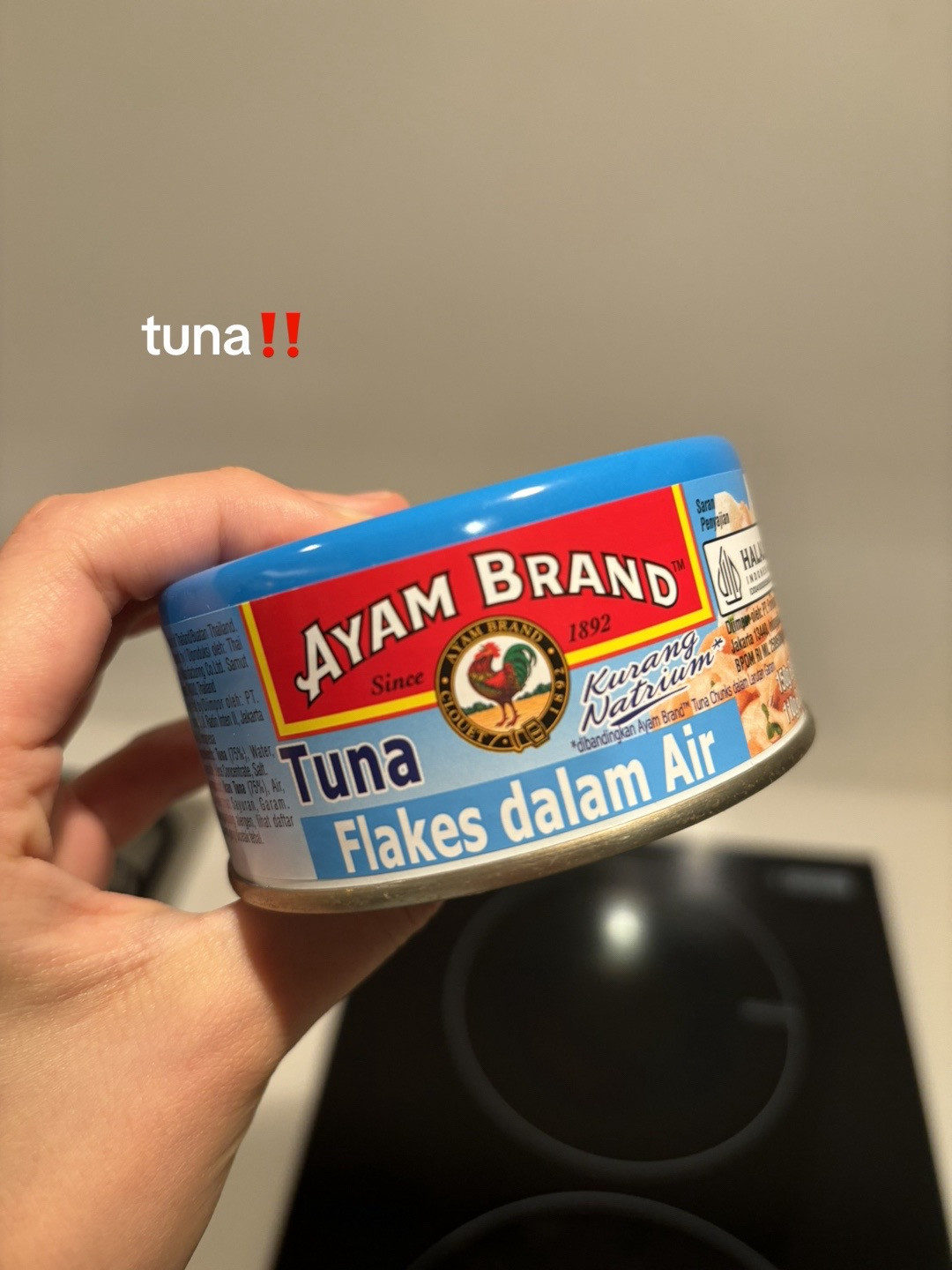 Easy Tunacado Sandwich Recipe: Tuna, Yogurt, and Pesto on Toast