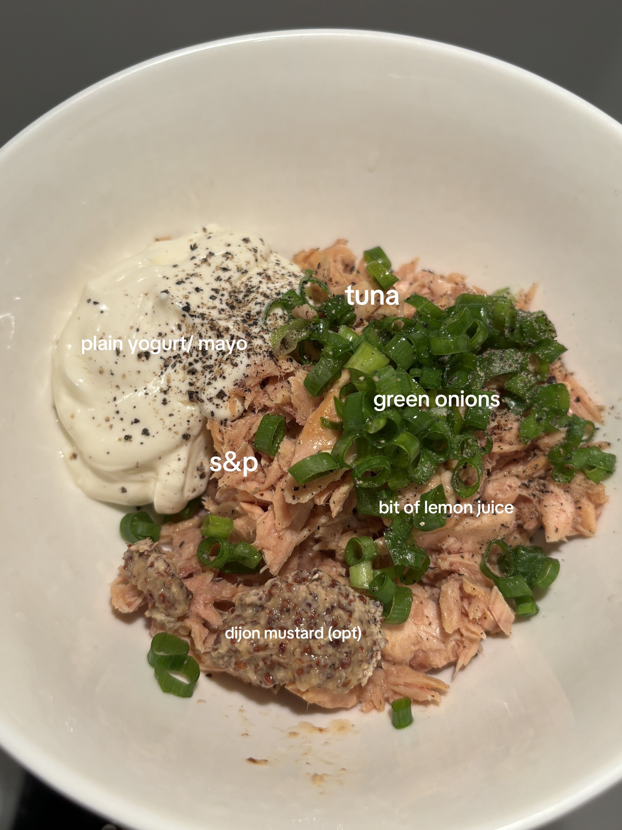 Easy Tunacado Sandwich Recipe: Tuna, Yogurt, and Pesto on Toast