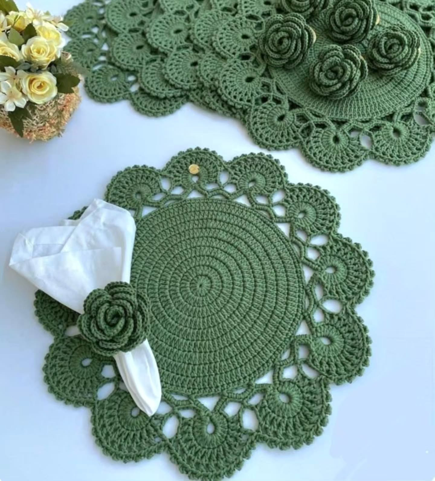 Elegant Crochet Placemats with Decorative Rose Napkin Rings in Green, Pink, and Dusty Rose