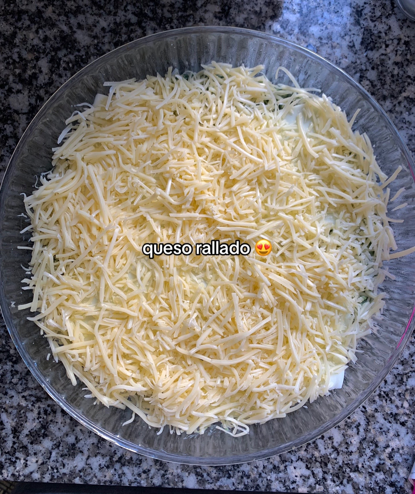 Espinacas con bechamel: receta fácil de espinacas salteadas con ajo y queso gratinado