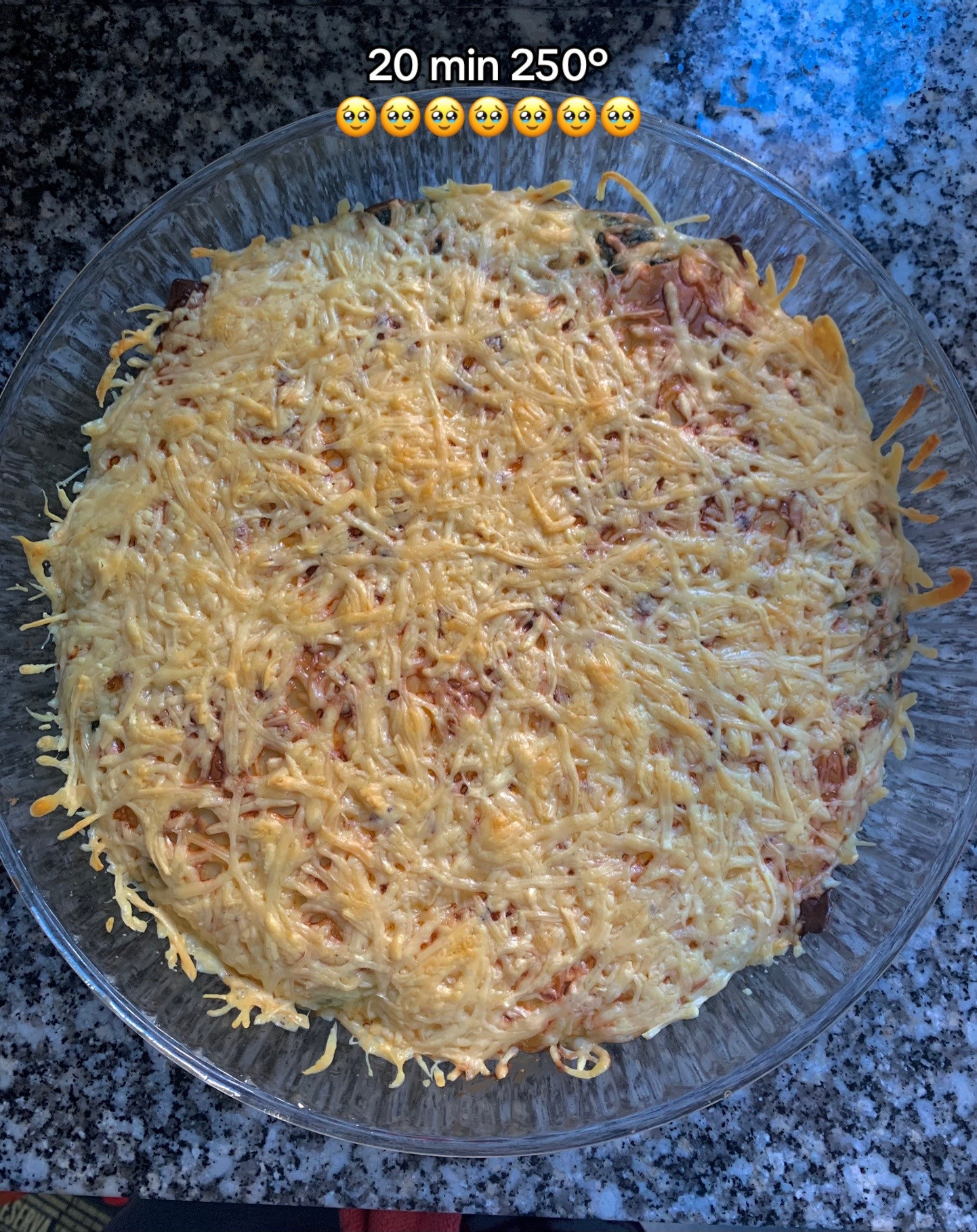 Espinacas con bechamel: receta fácil de espinacas salteadas con ajo y queso gratinado