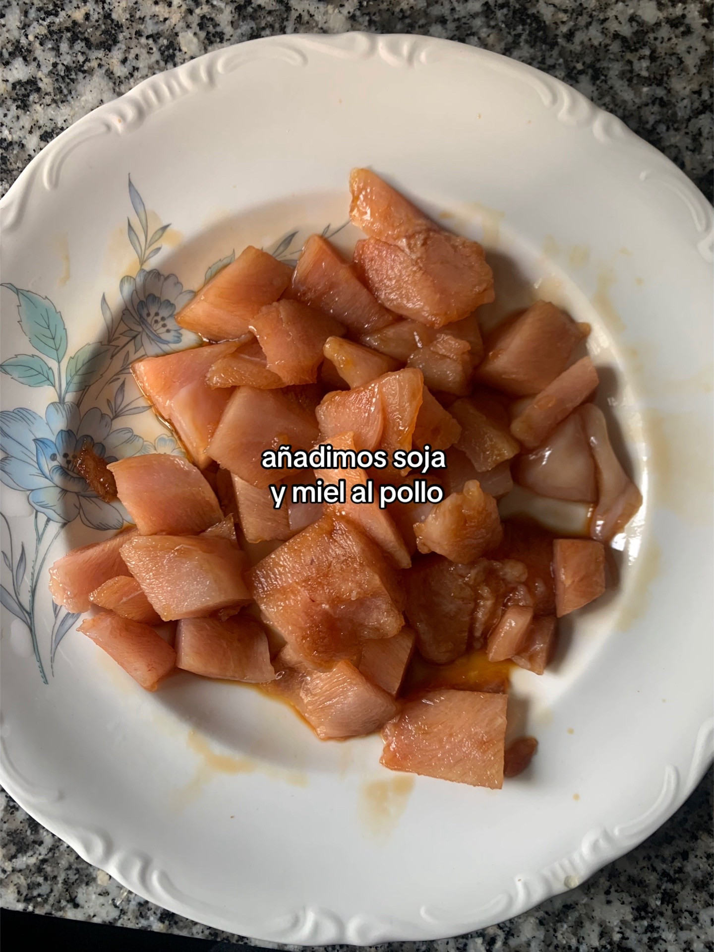 Fajitas de pollo: receta fácil con salsa de soja, miel y naranjas