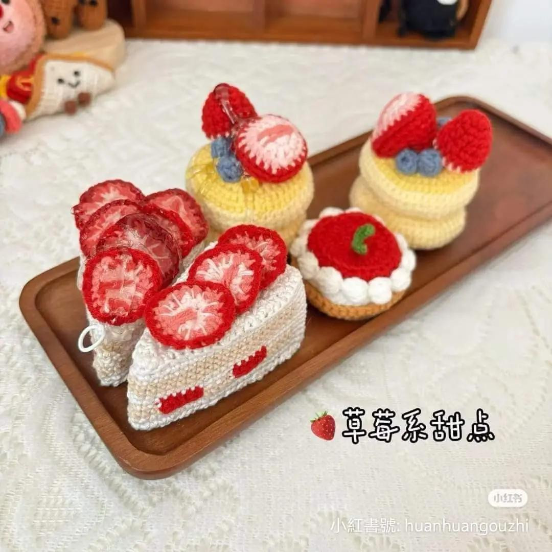 Fluffy Strawberry Shortcake Crochet Pattern Chart