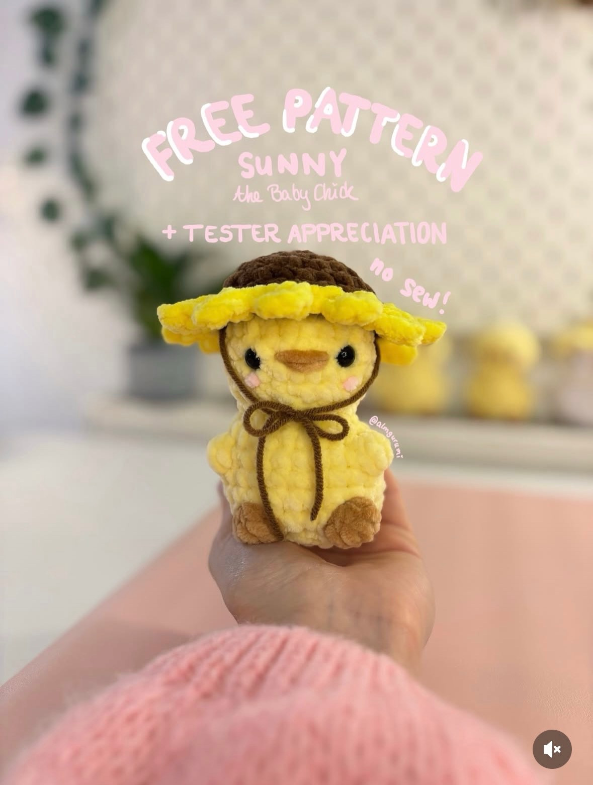 Free Amigurumi Pattern: Sunny the Baby Chick with Bobble Stitch Texture and Straw Hat