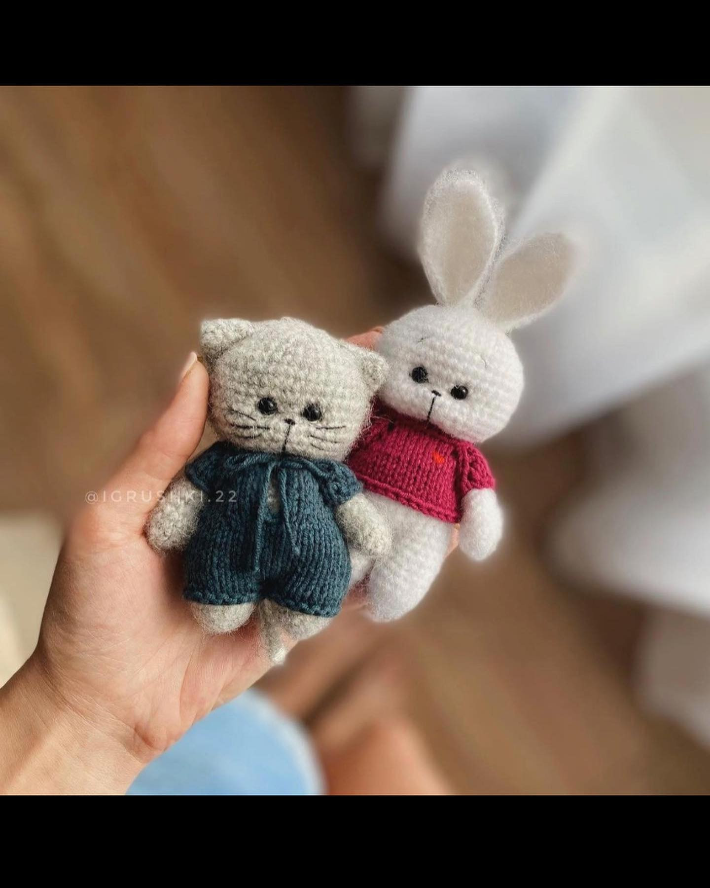 Free Crochet Amigurumi Pattern: Cute Cat, Bunny, and Bear Dolls with Colorful Sweaters