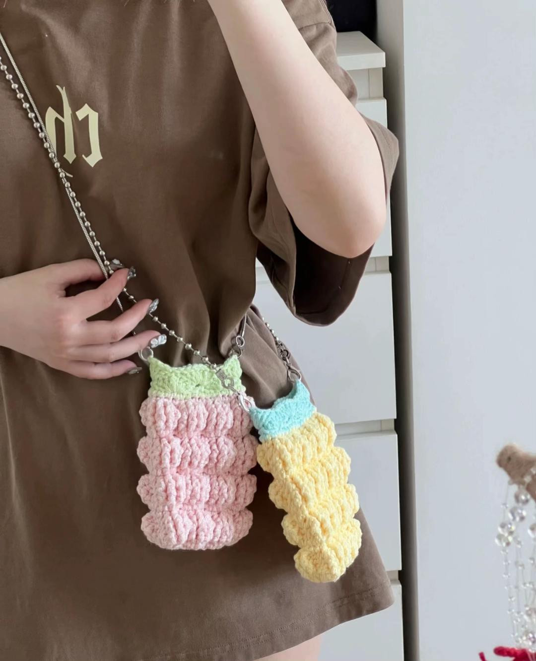 Free Crochet Bubble Card Holder Chart - Pastel Pink and Yellow