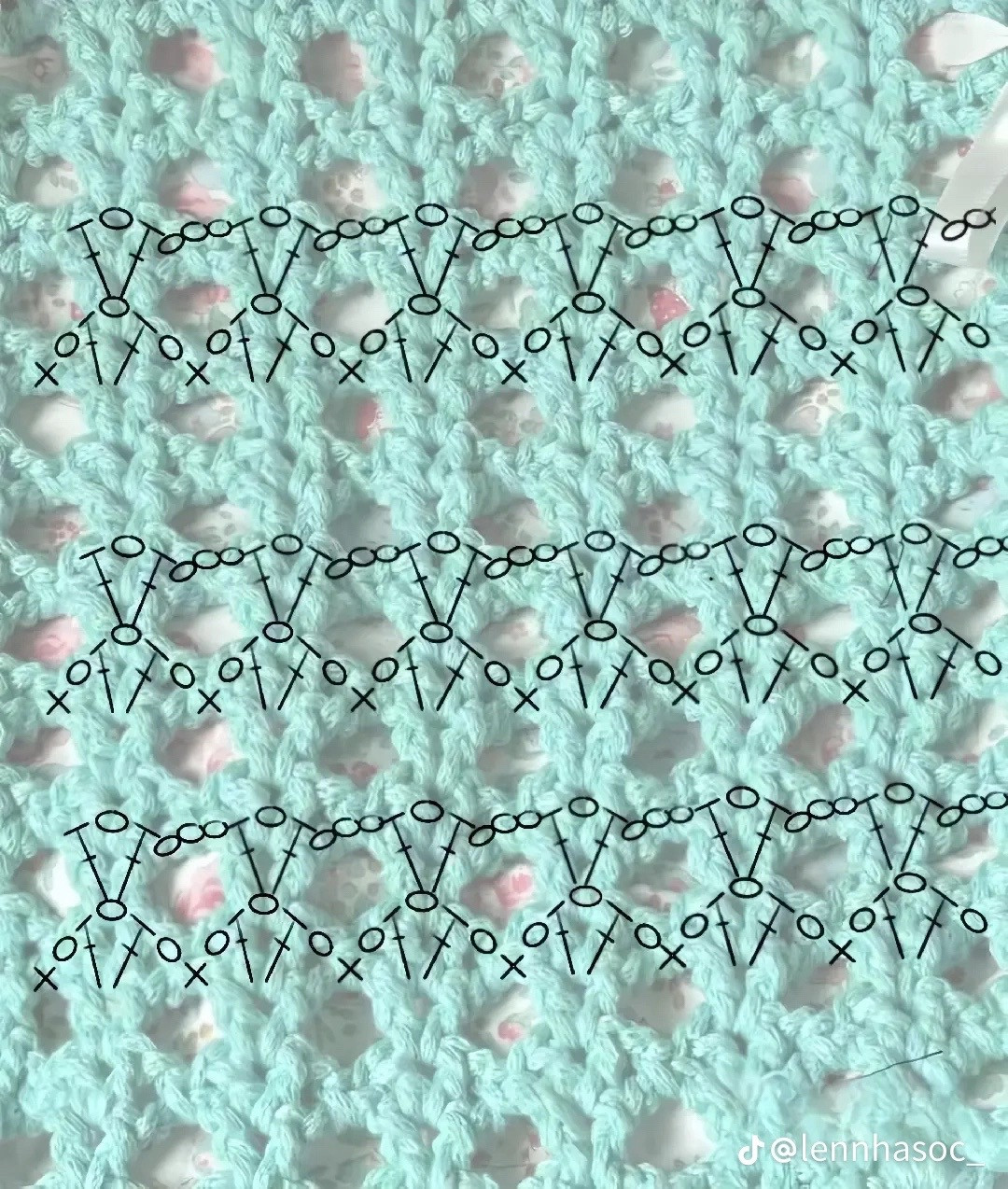 Free Crochet Chart for Pastel Mesh Bag with Floral Lining and Ribbon Details