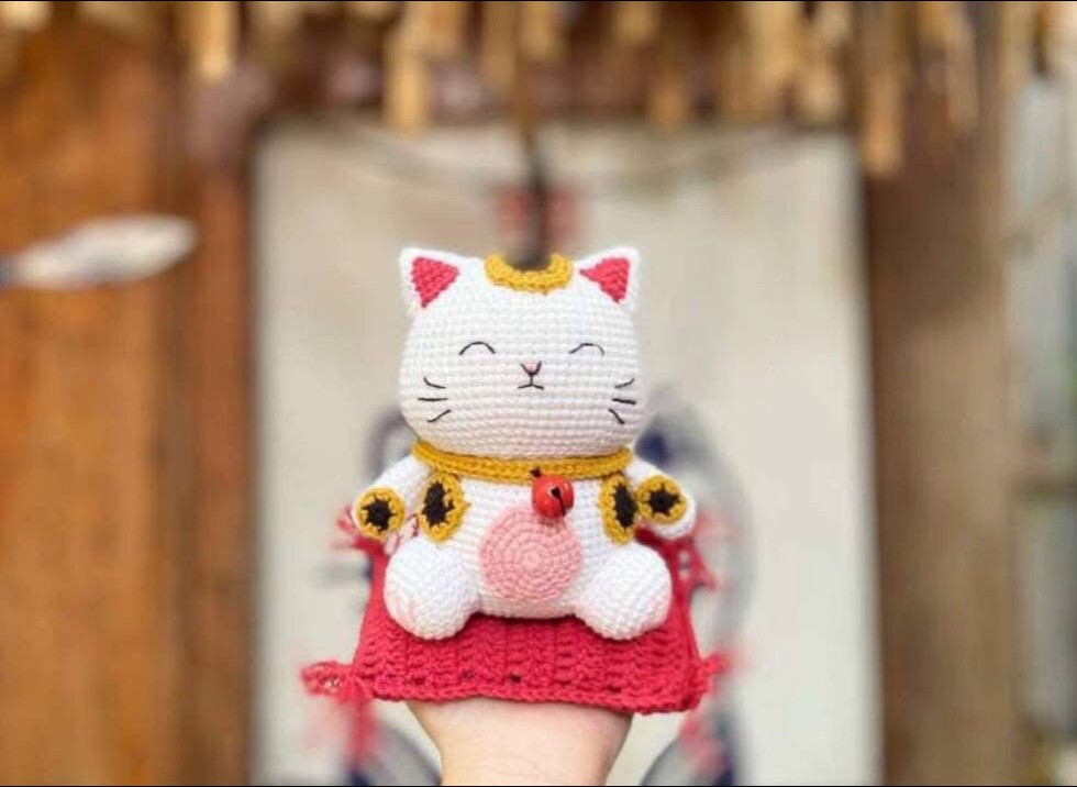Free Crochet Pattern: Cute White Lucky Cat Amigurumi Doll with Red Skirt