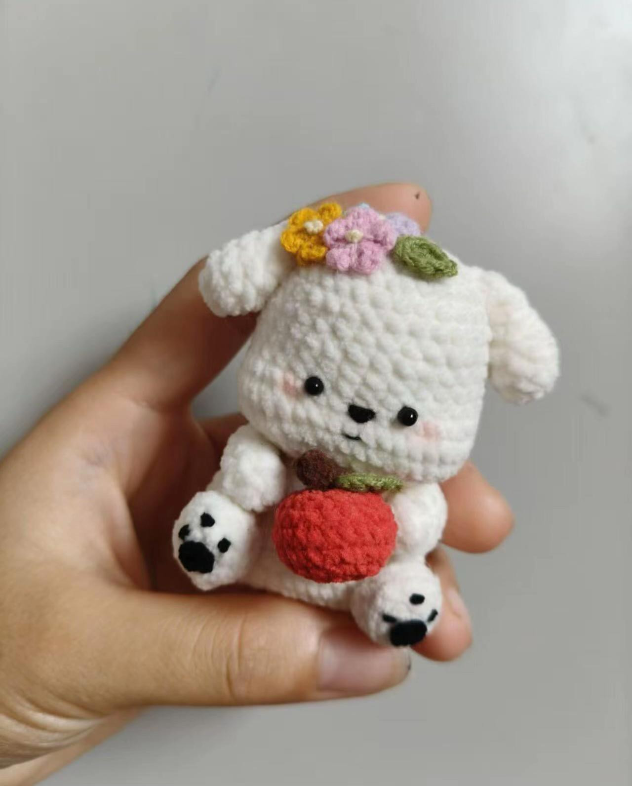 Free Crochet Pattern for Cute White Puppy Amigurumi with Flower and Apple