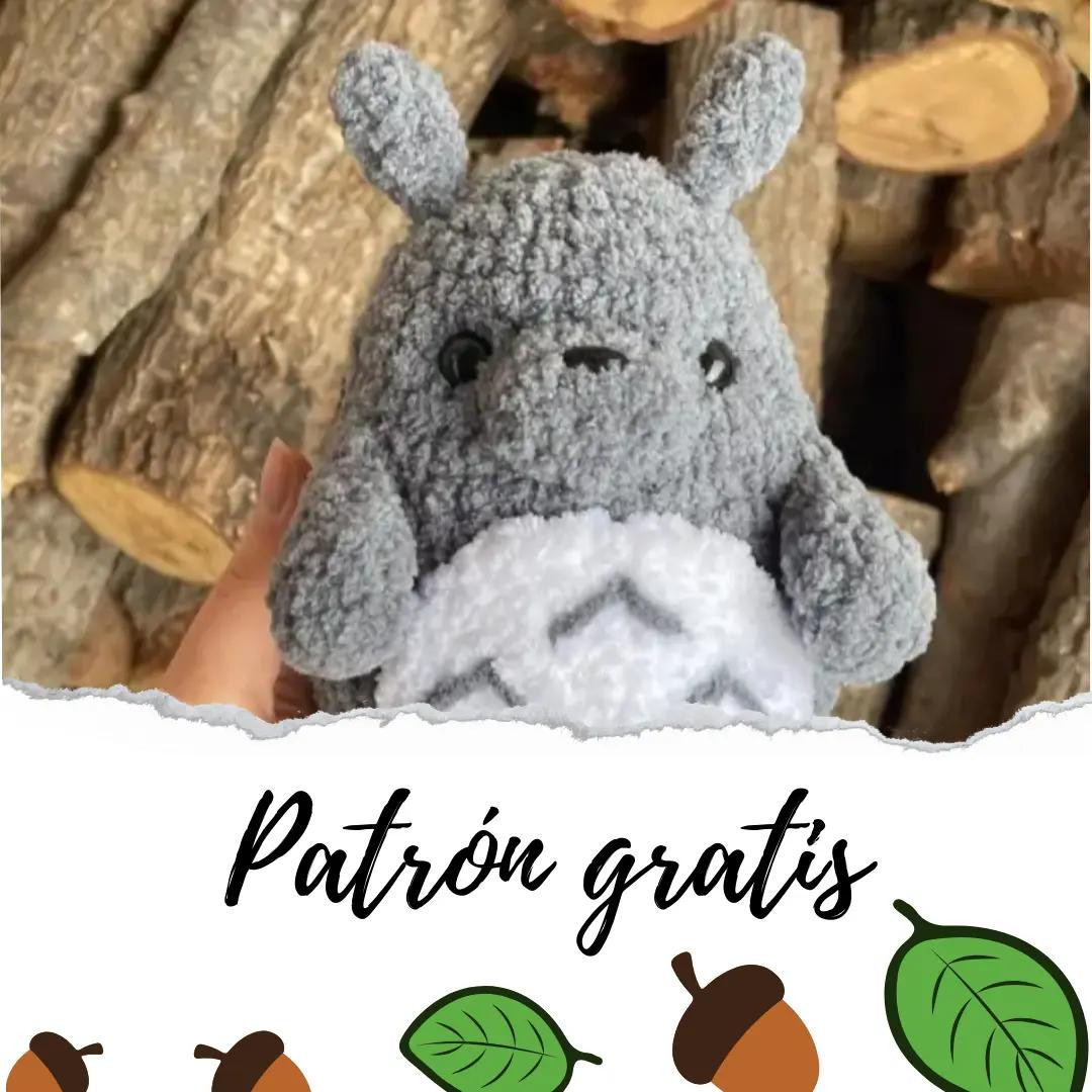 Free Crochet Pattern for Gray and White Totoro Amigurumi Doll