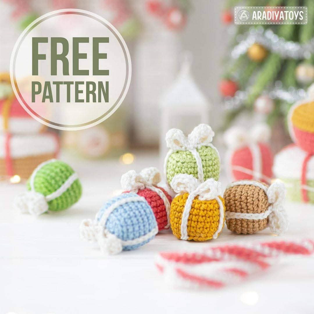 Free Crochet Pattern: Mini Christmas Present Ornaments