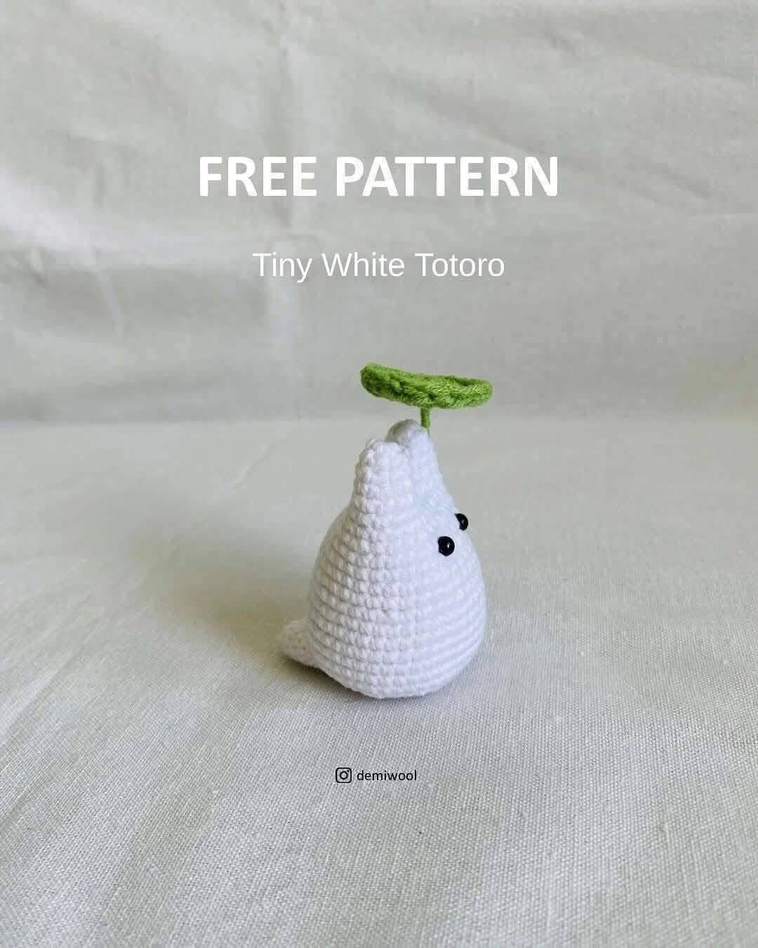 Free Crochet Pattern: Tiny White Totoro Amigurumi with Leaf