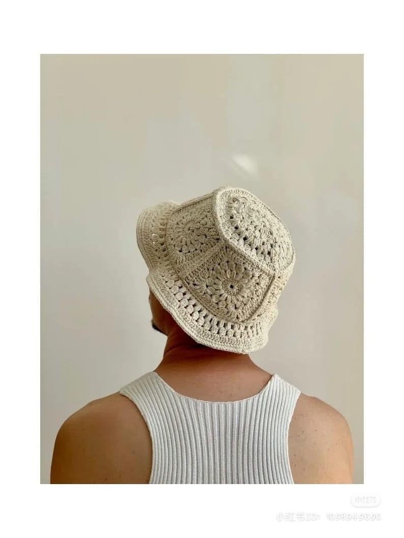 Free Pattern: Beige Crochet Granny Square Bucket Hat