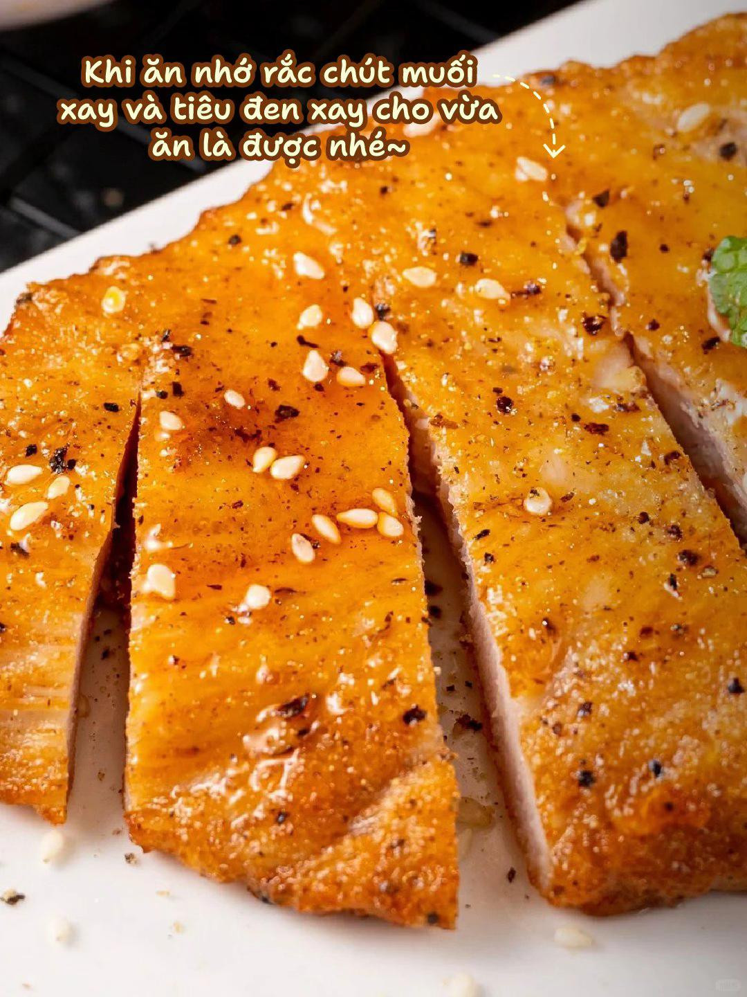 Gà áp chảo chanh - Món ăn vặt Tết giòn tan, vàng ruộm với nước sốt chua ngọt hấp dẫn