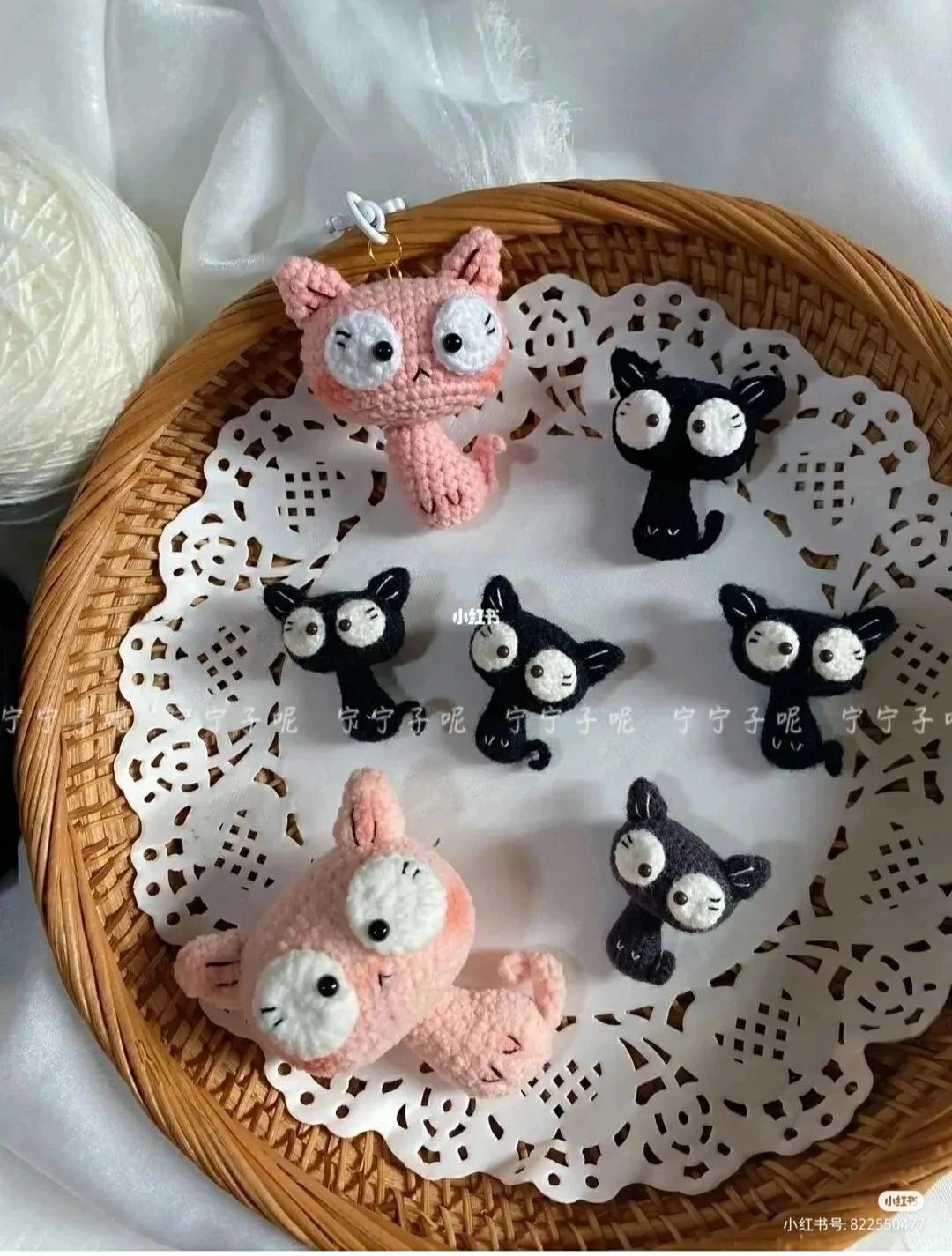 Gato Crochet Pattern: Cute Pink and Black Amigurumi Cat Tutorial with Head, Body, Ears, Tail, and Eyes Instructions