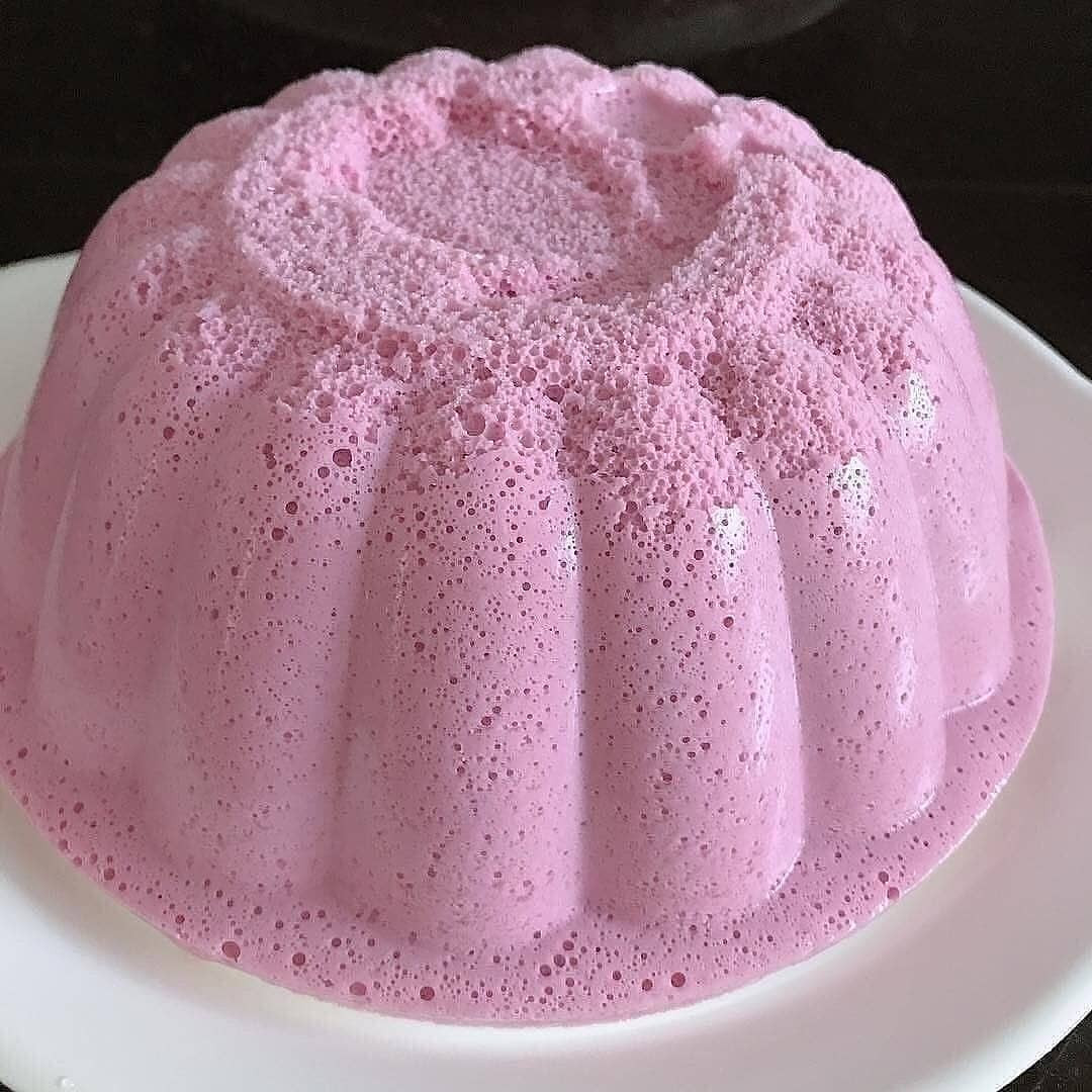 Gelatina Cremosa de Uva com Leite Condensado e Creme de Leite