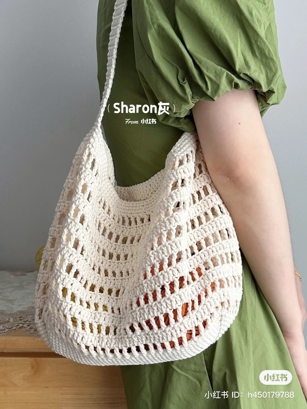 Geometric Crochet Bag Pattern with Mesh Stitch Design