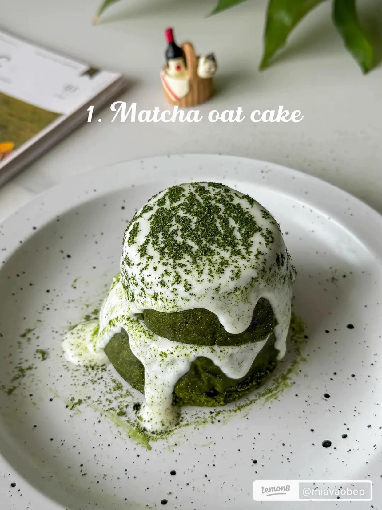 Gợi ý 4 món bánh ngọt healthy: Matcha oat cake, Tiramisu healthy, Brownies và Red Velvet