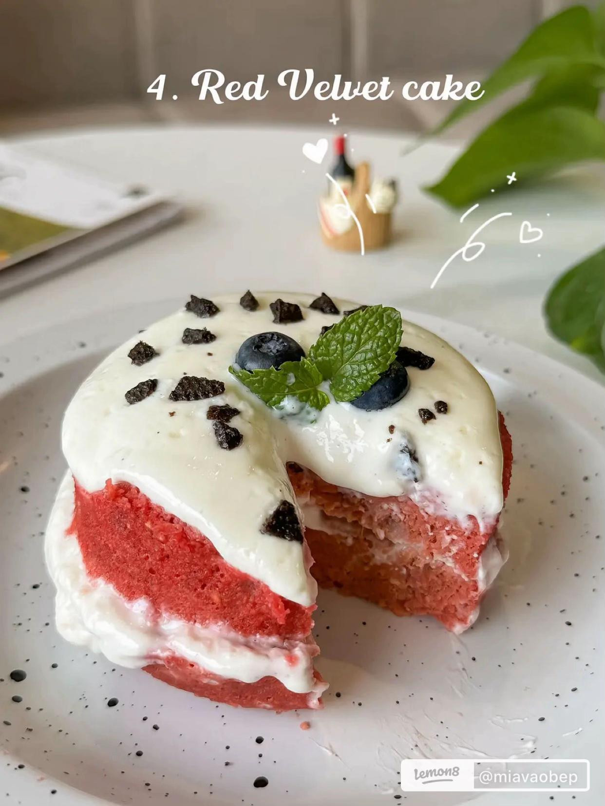 Gợi ý 4 món bánh ngọt healthy: Matcha oat cake, Tiramisu healthy, Brownies và Red Velvet