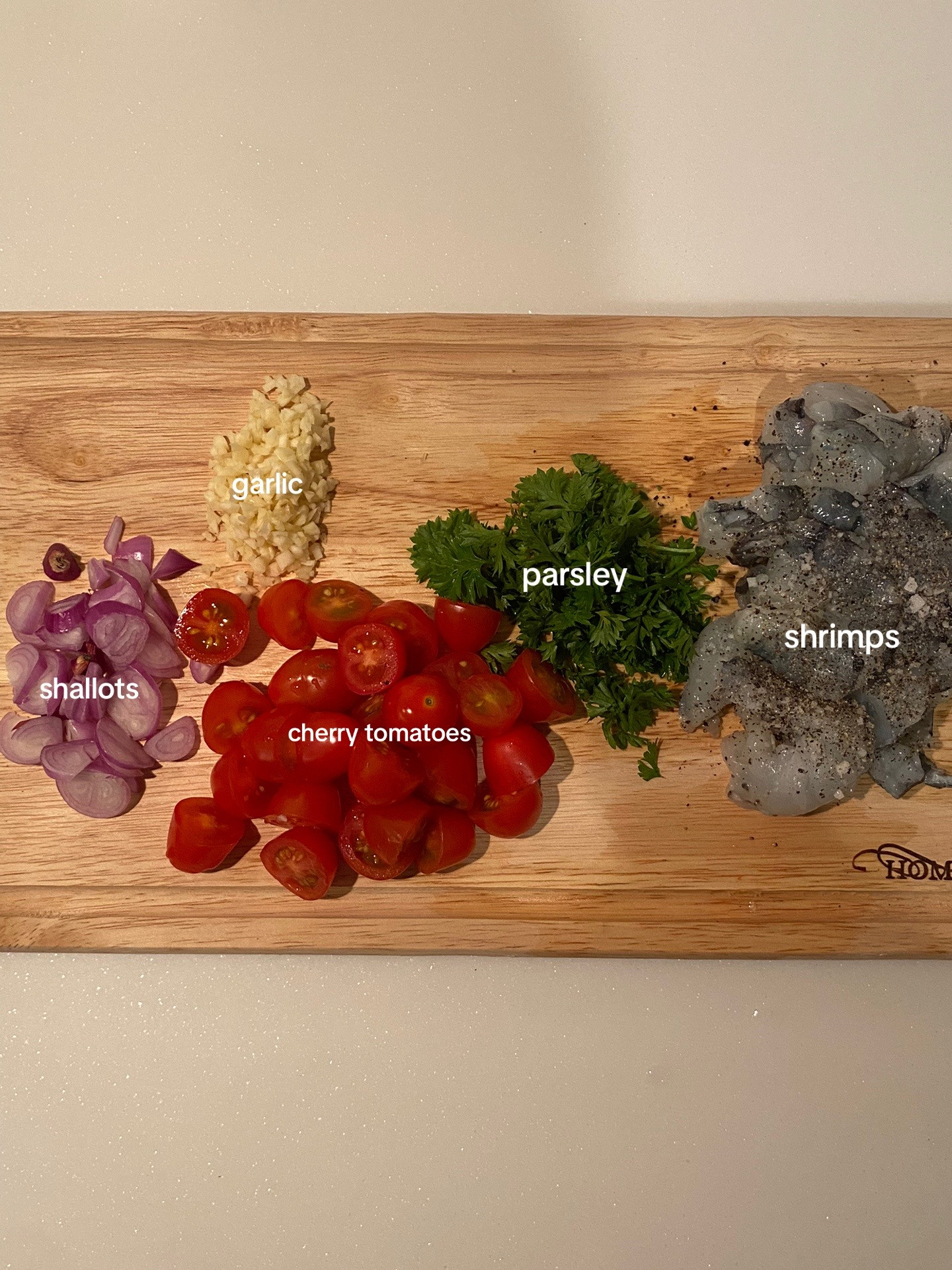 Gordon Ramsay's 10 minutes shrimp scampi pasta recipe with cherry tomatoes and parmesan cheese